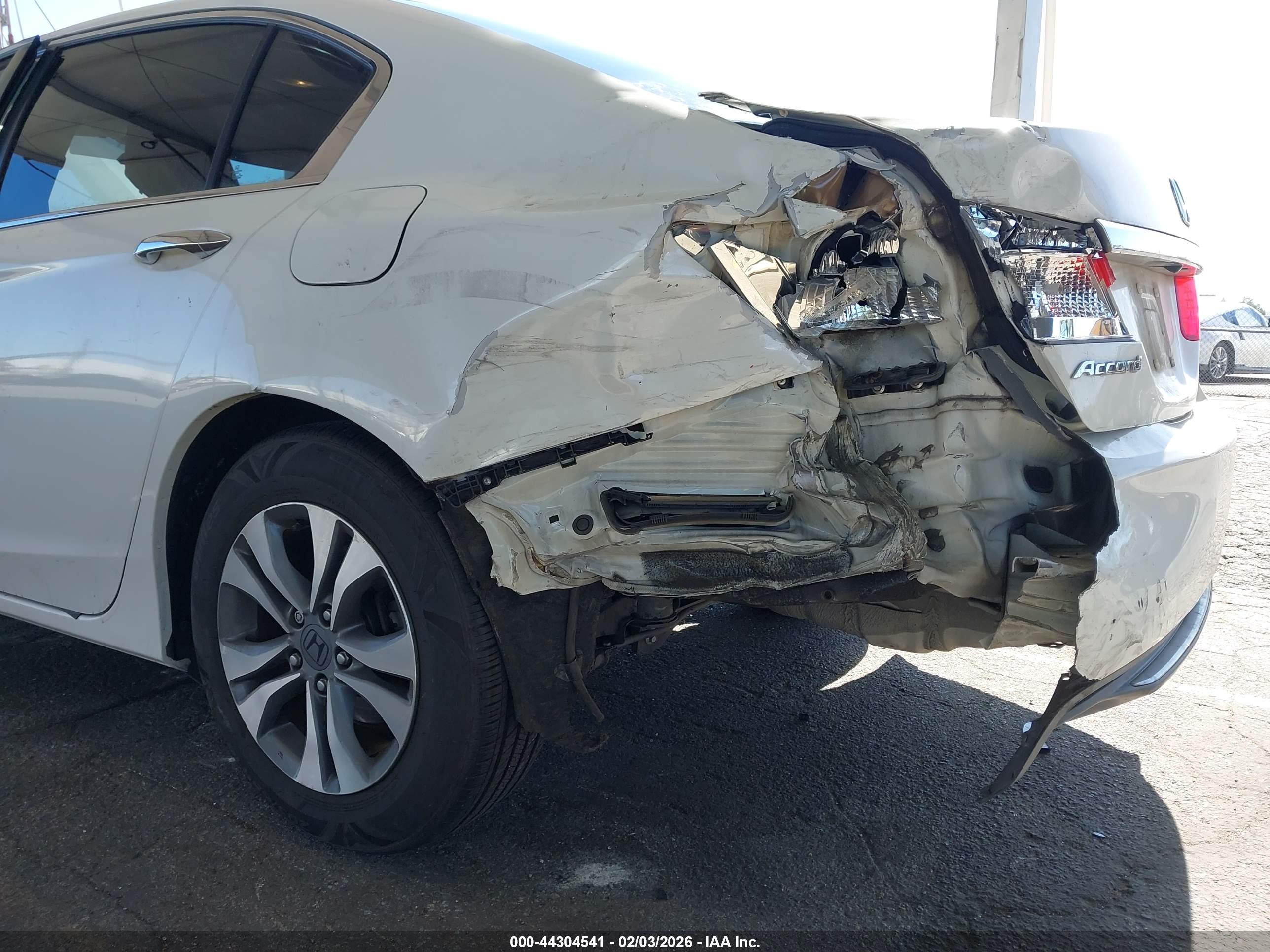 HONDA ACCORD image 6