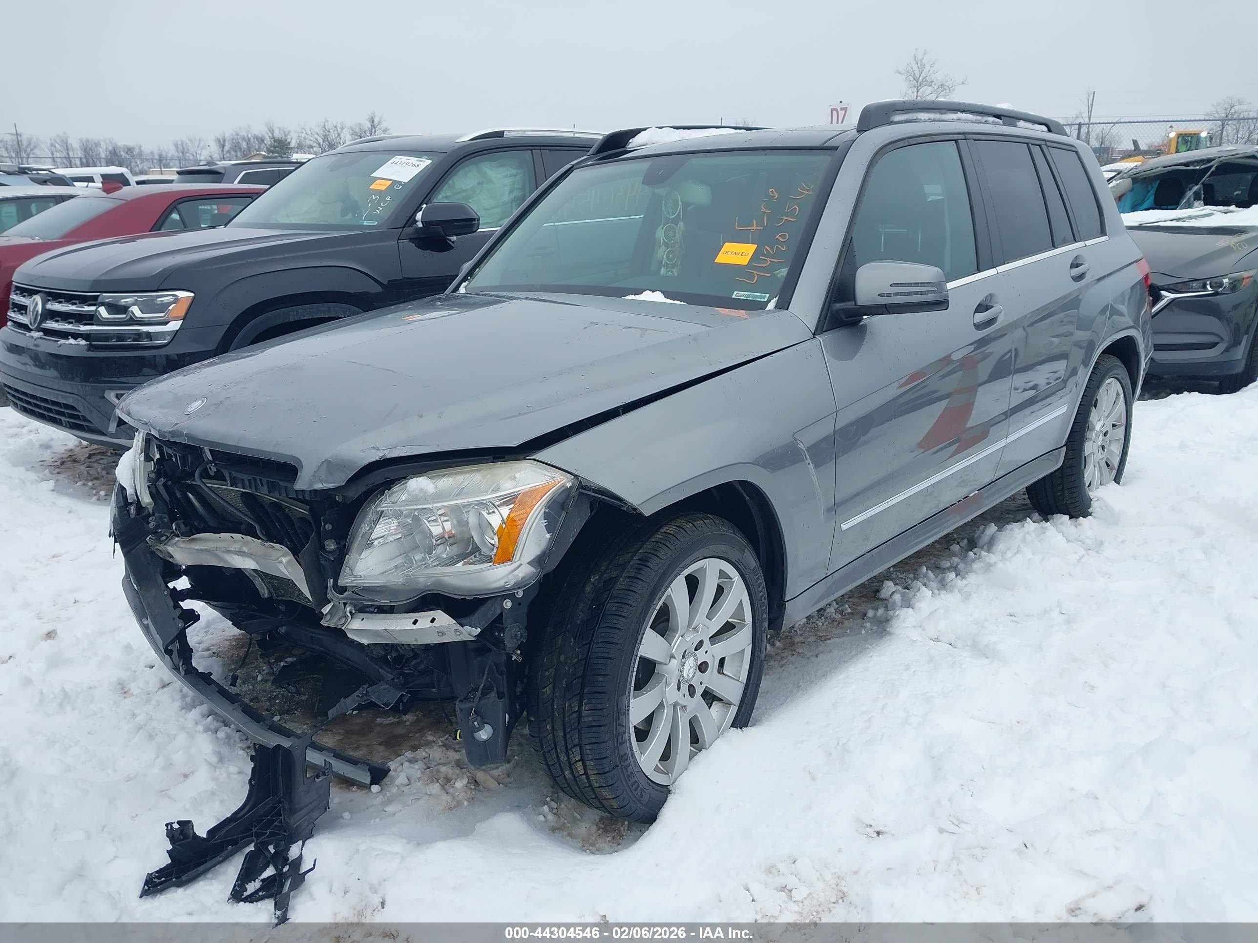 MERCEDES-BENZ GLK image 2