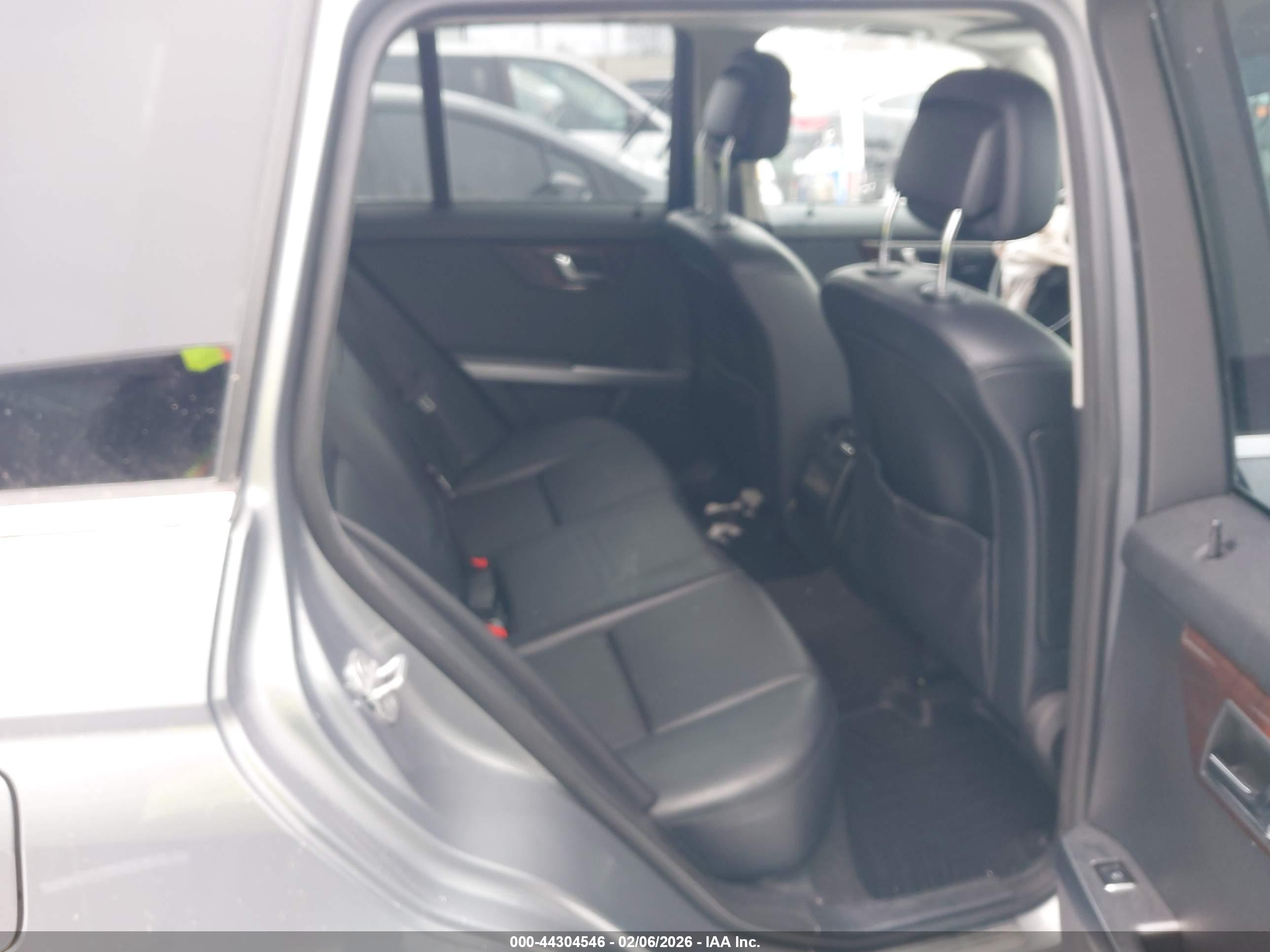 MERCEDES-BENZ GLK image 8