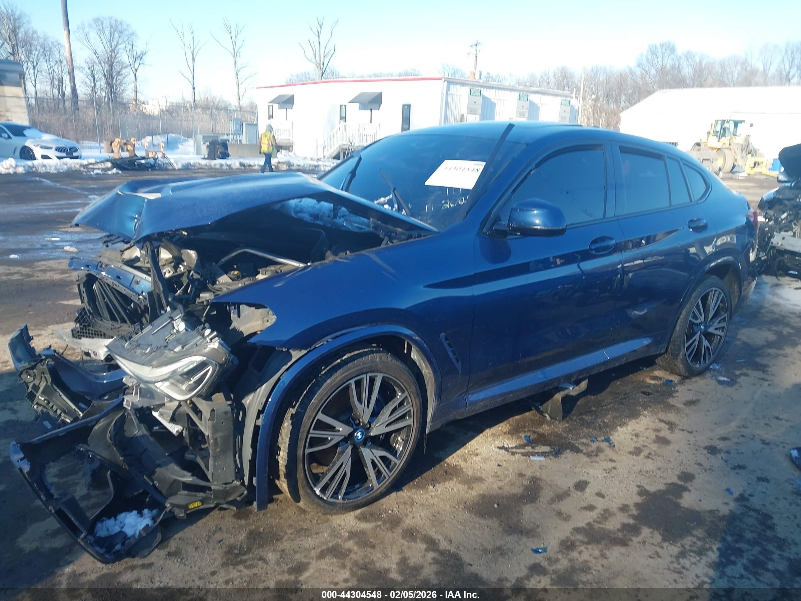 BMW X4 image 2