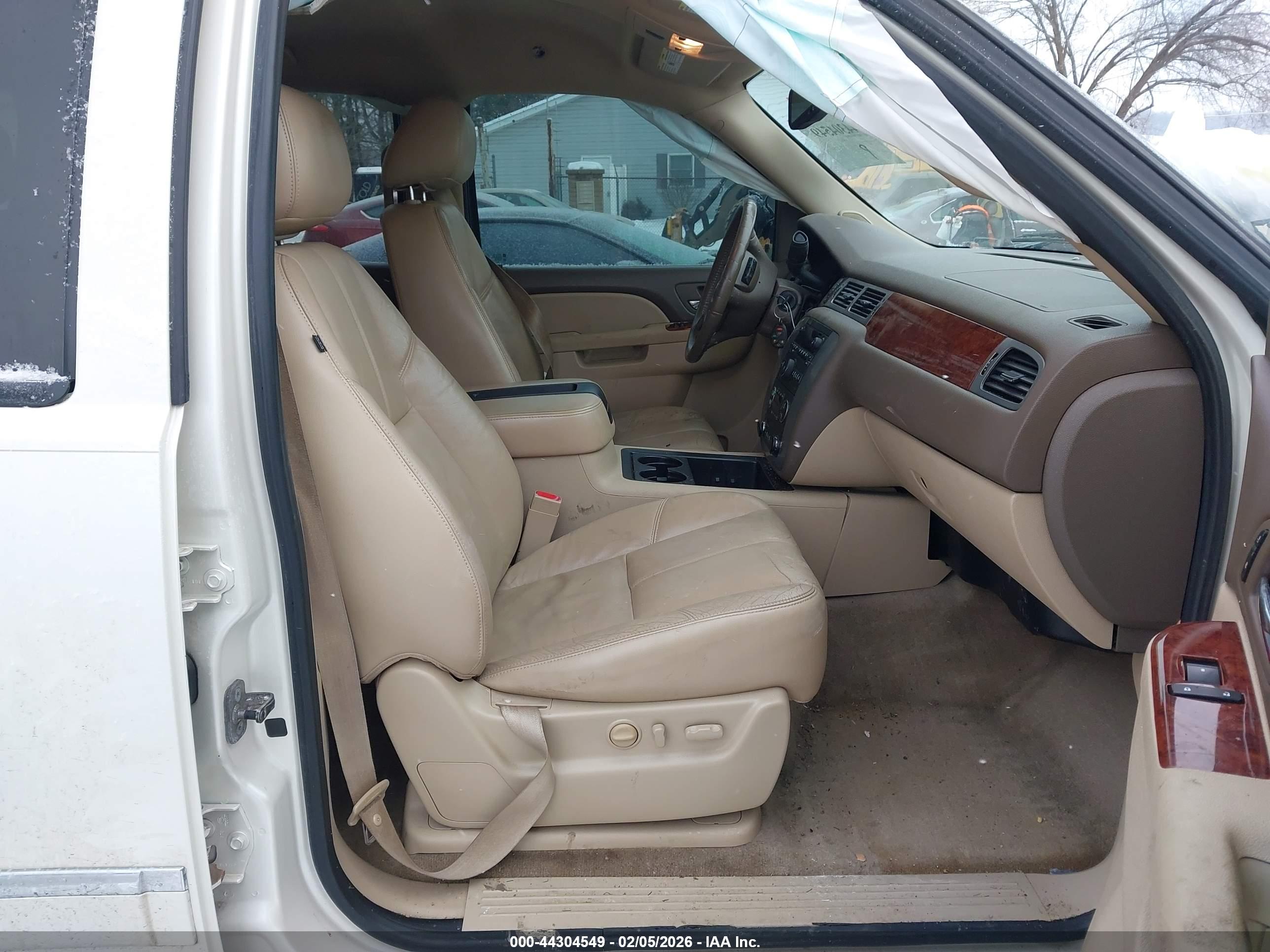 GMC YUKON image 5