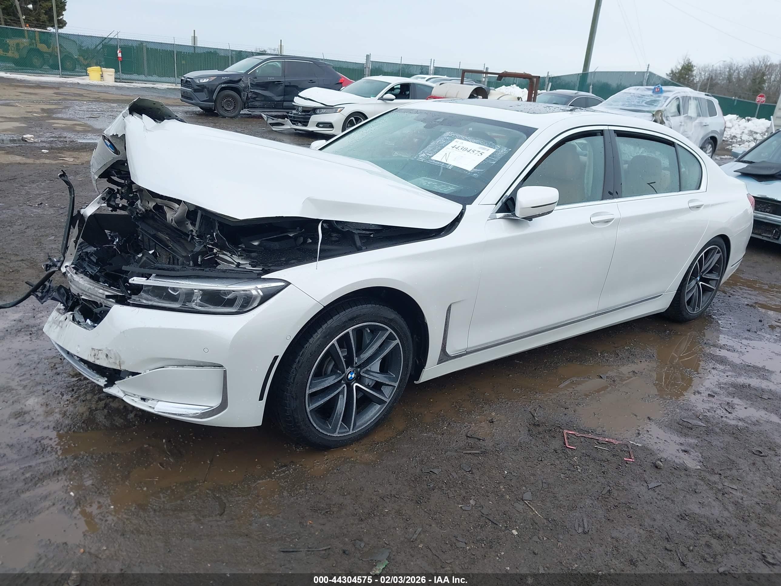 BMW 750I image 2