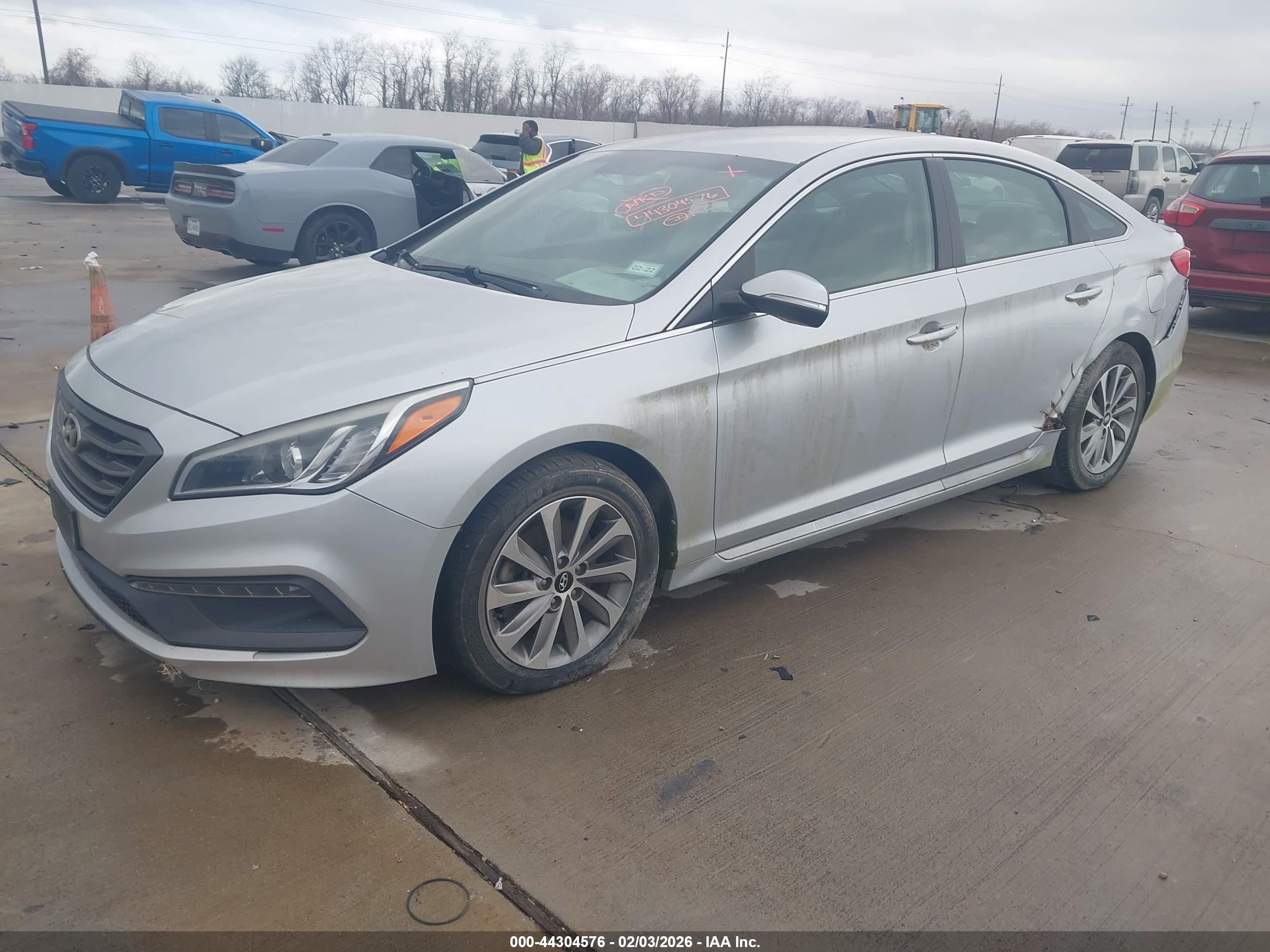 HYUNDAI SONATA image 2