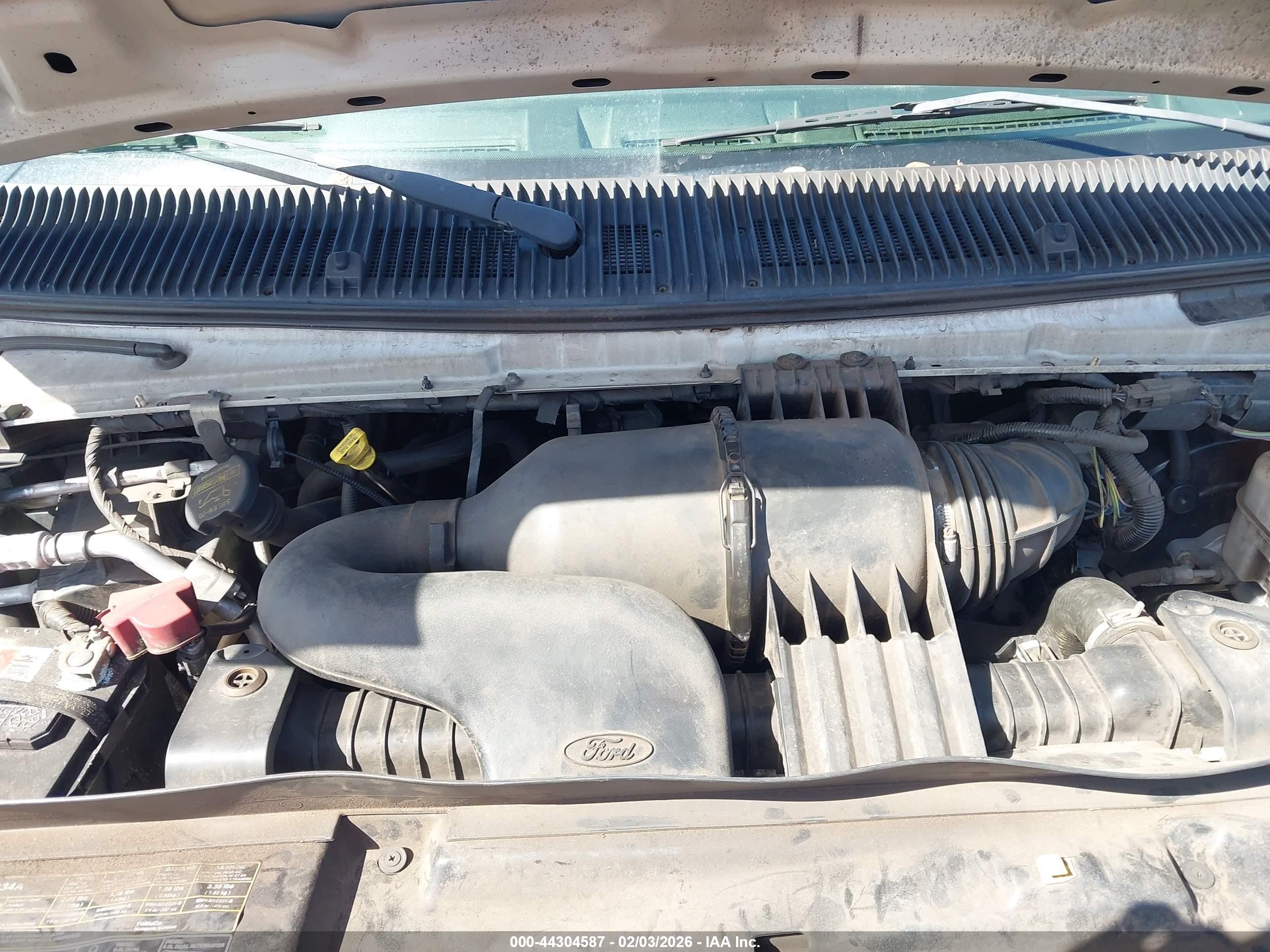 FORD E-250 image 10