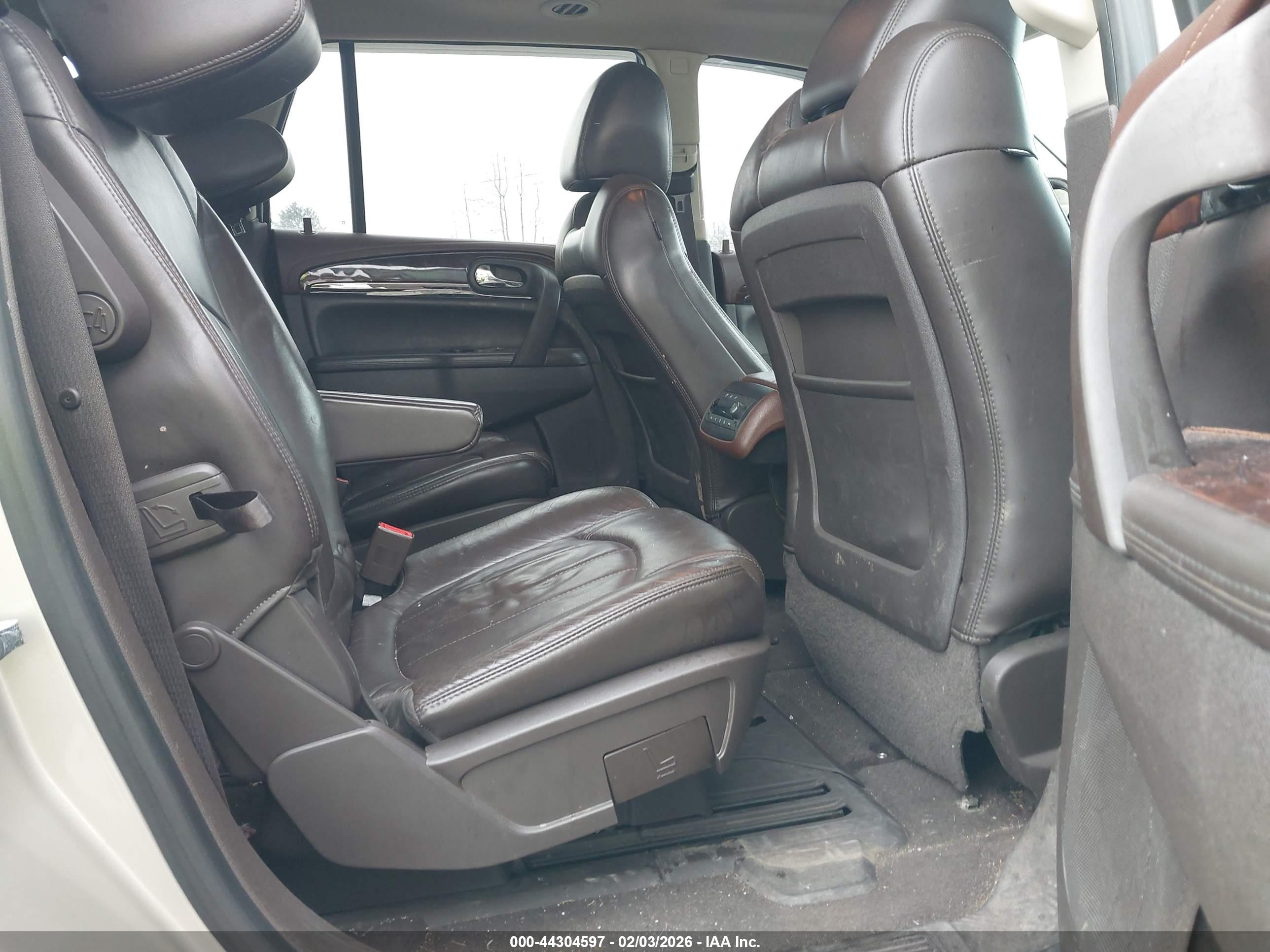 BUICK ENCLAVE image 8
