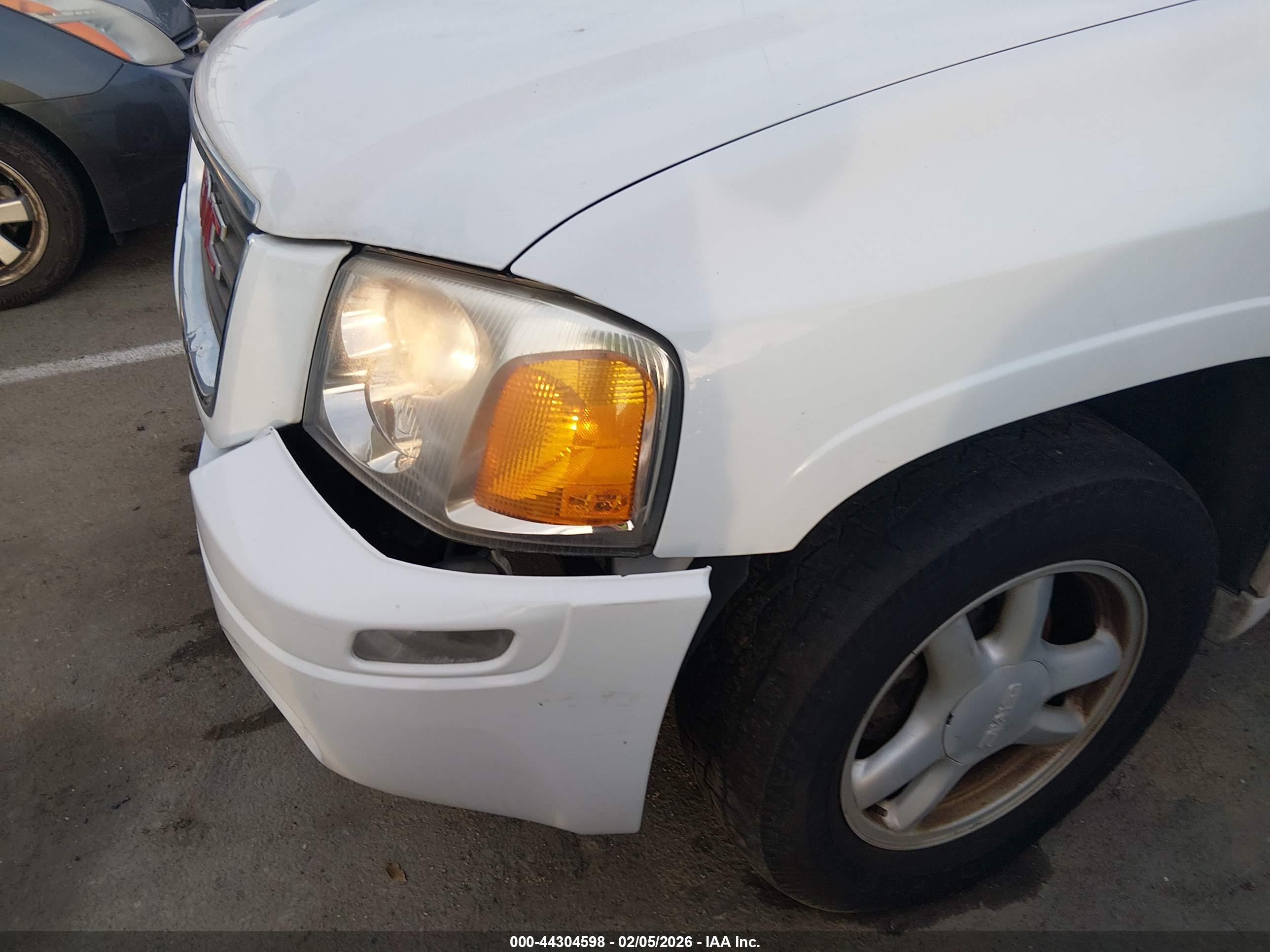 GMC ENVOY image 6