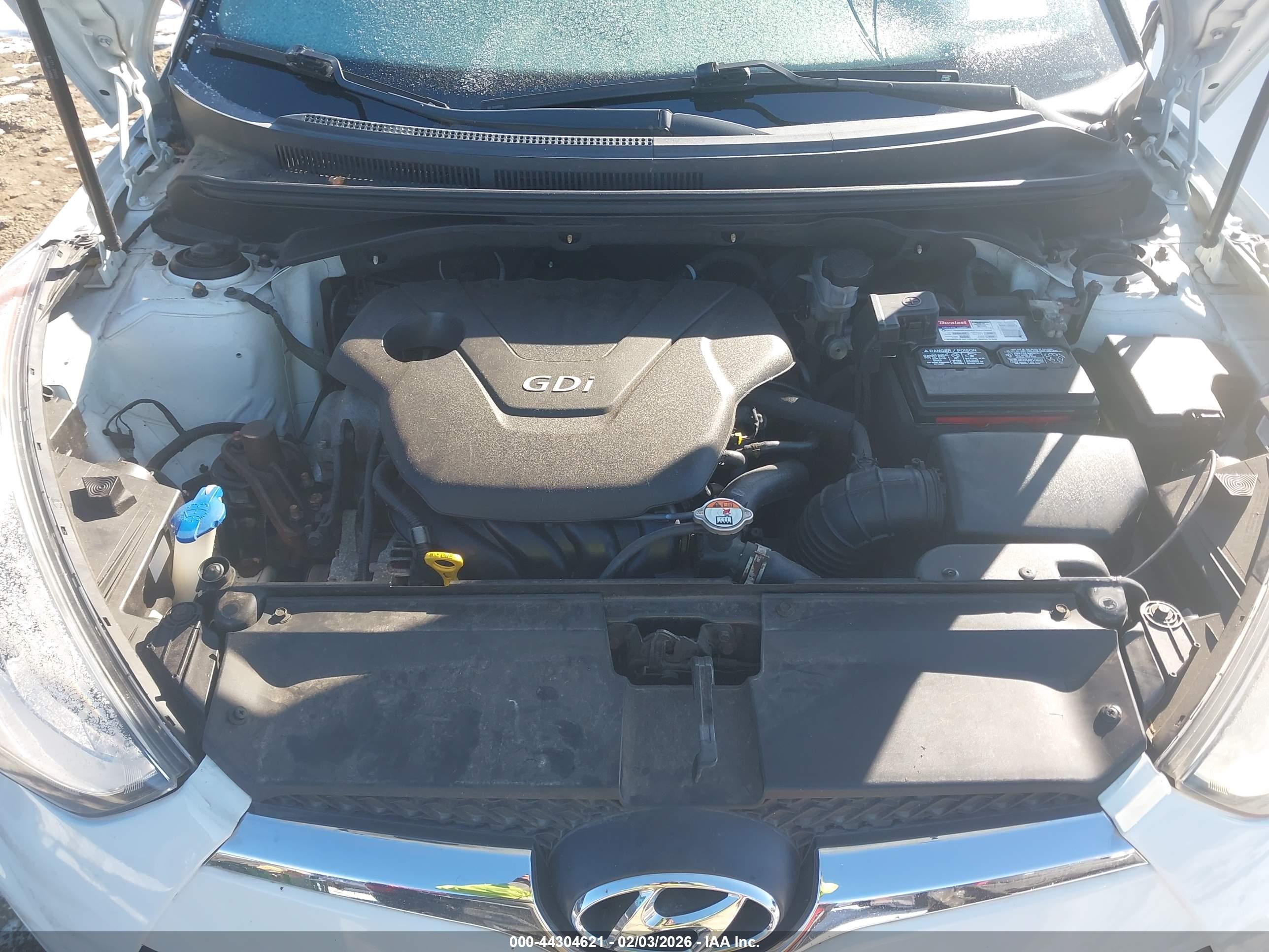 HYUNDAI VELOSTER image 10