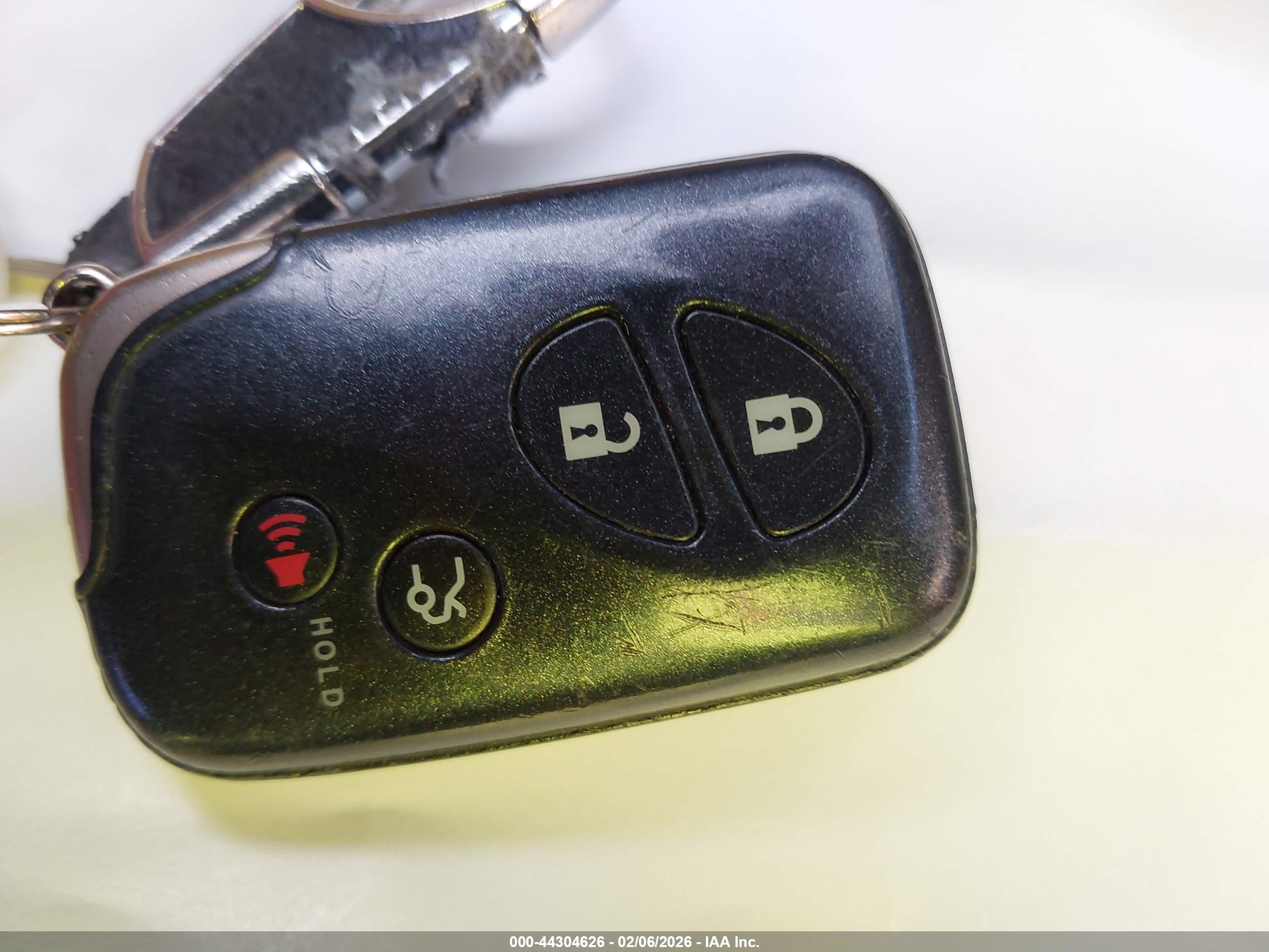 LEXUS ES image 11