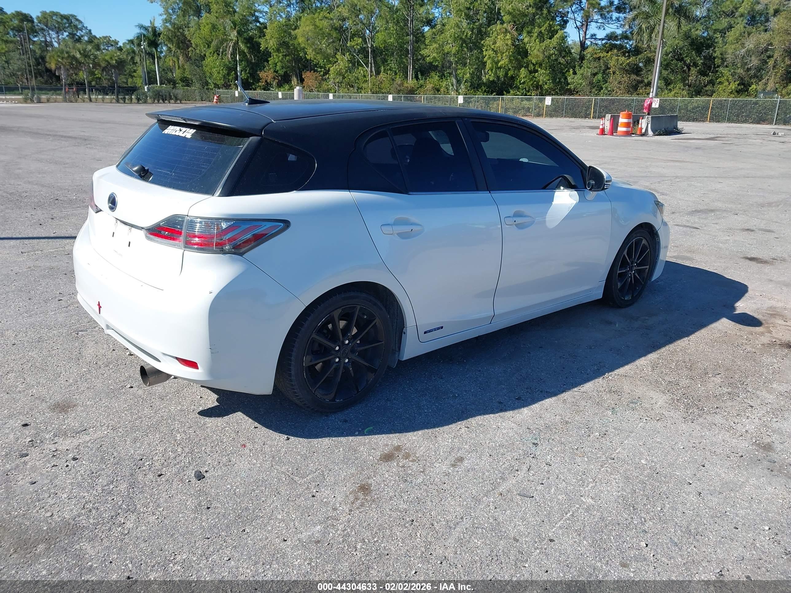 LEXUS CT image 4