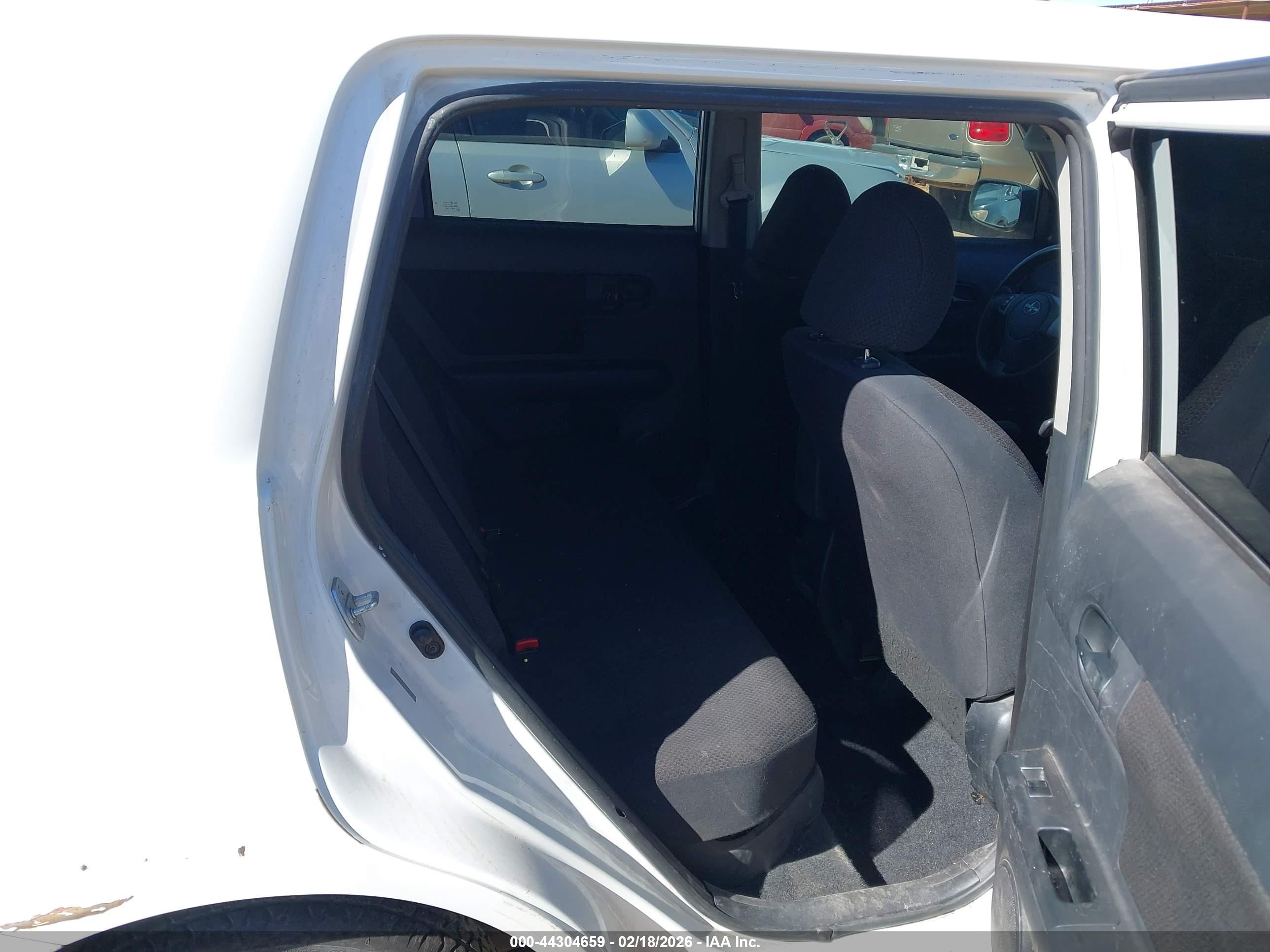 SCION XB image 8
