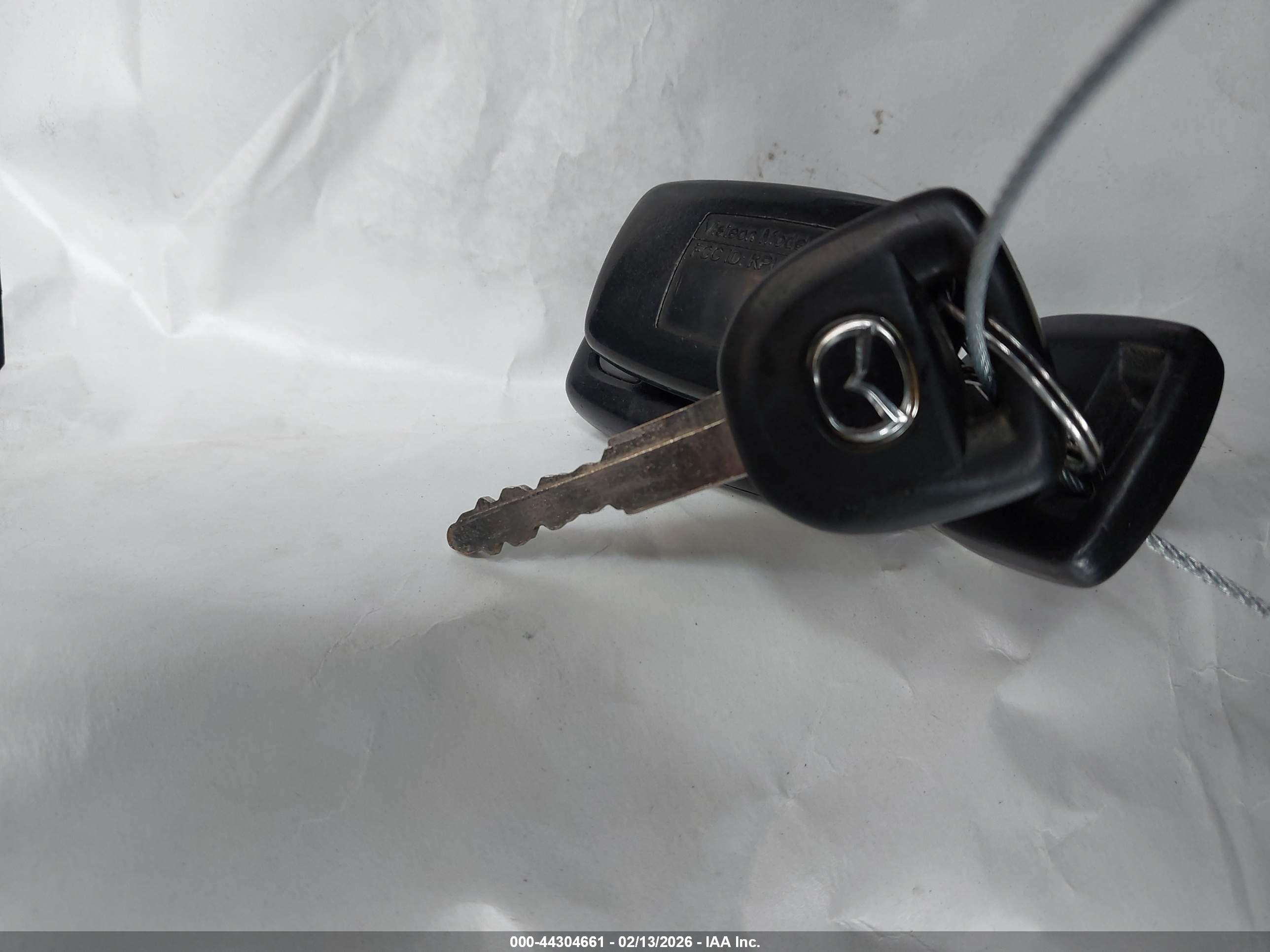 MAZDA MAZDA3 image 11