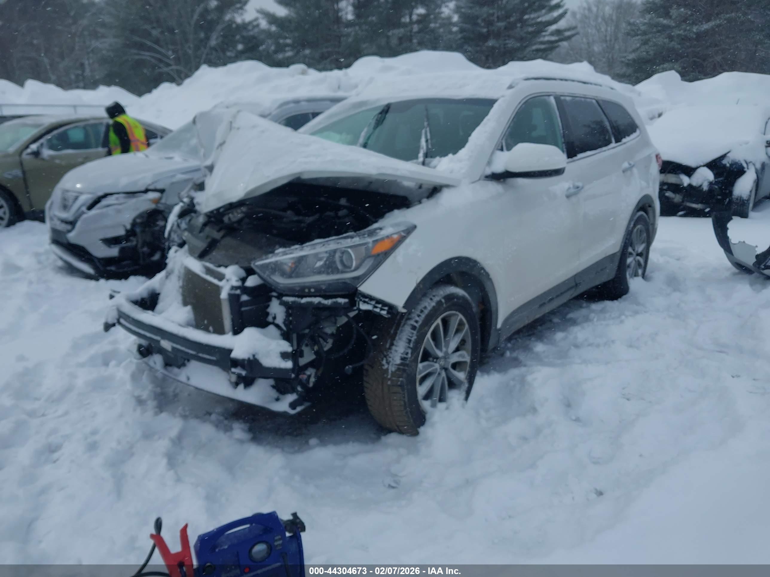 HYUNDAI SANTA image 2