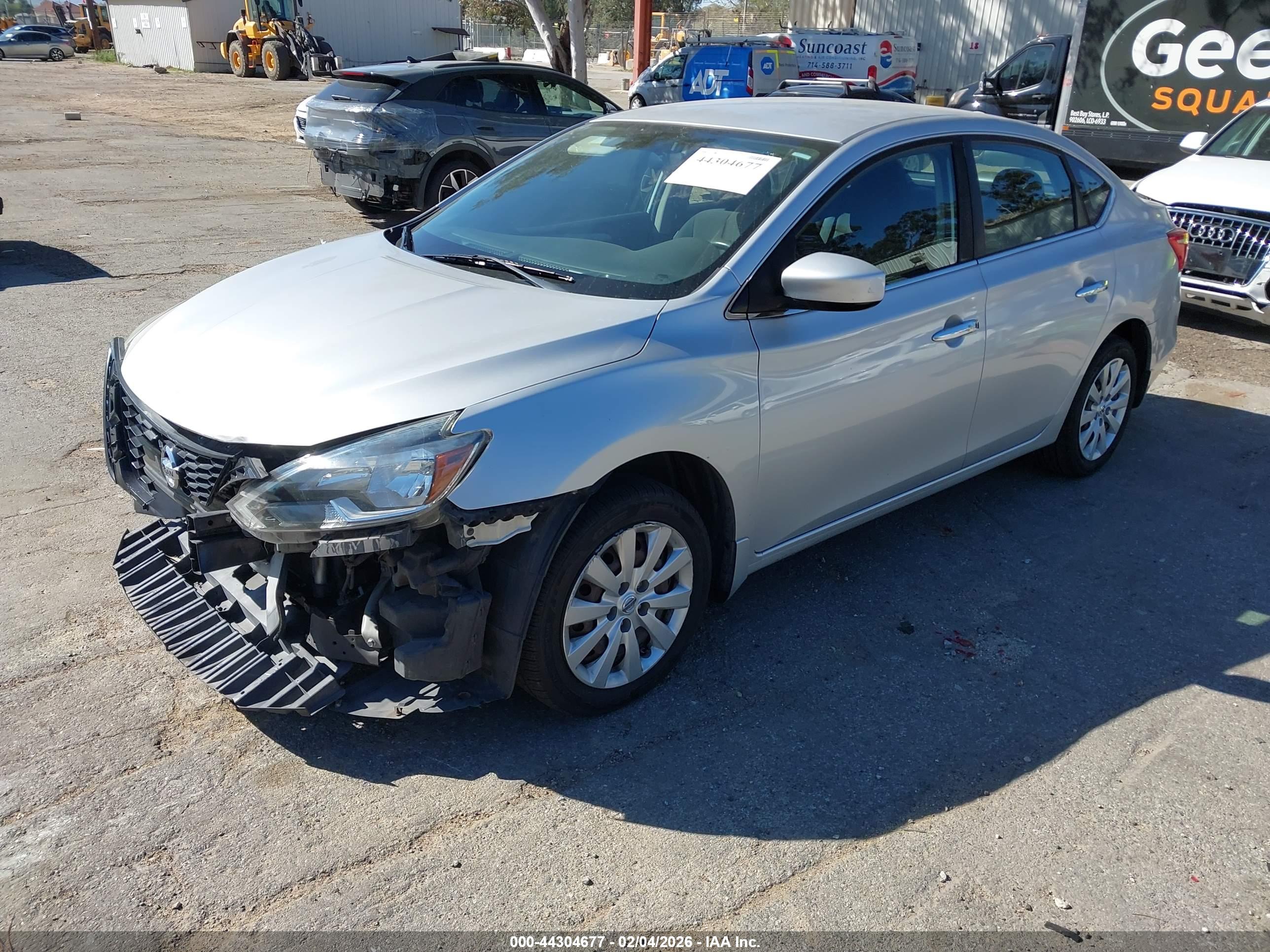 NISSAN SENTRA image 2