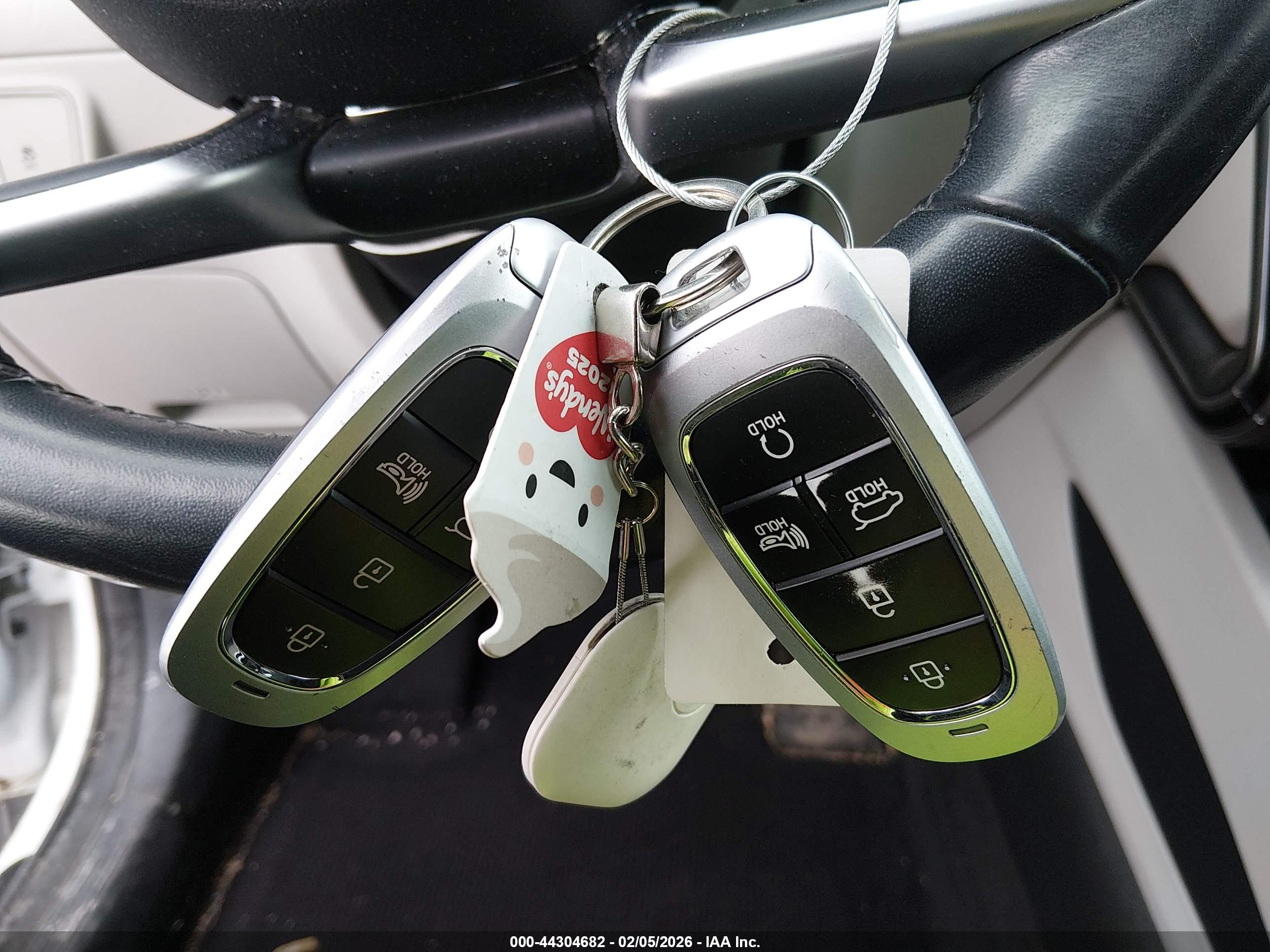 HYUNDAI TUCSON image 11