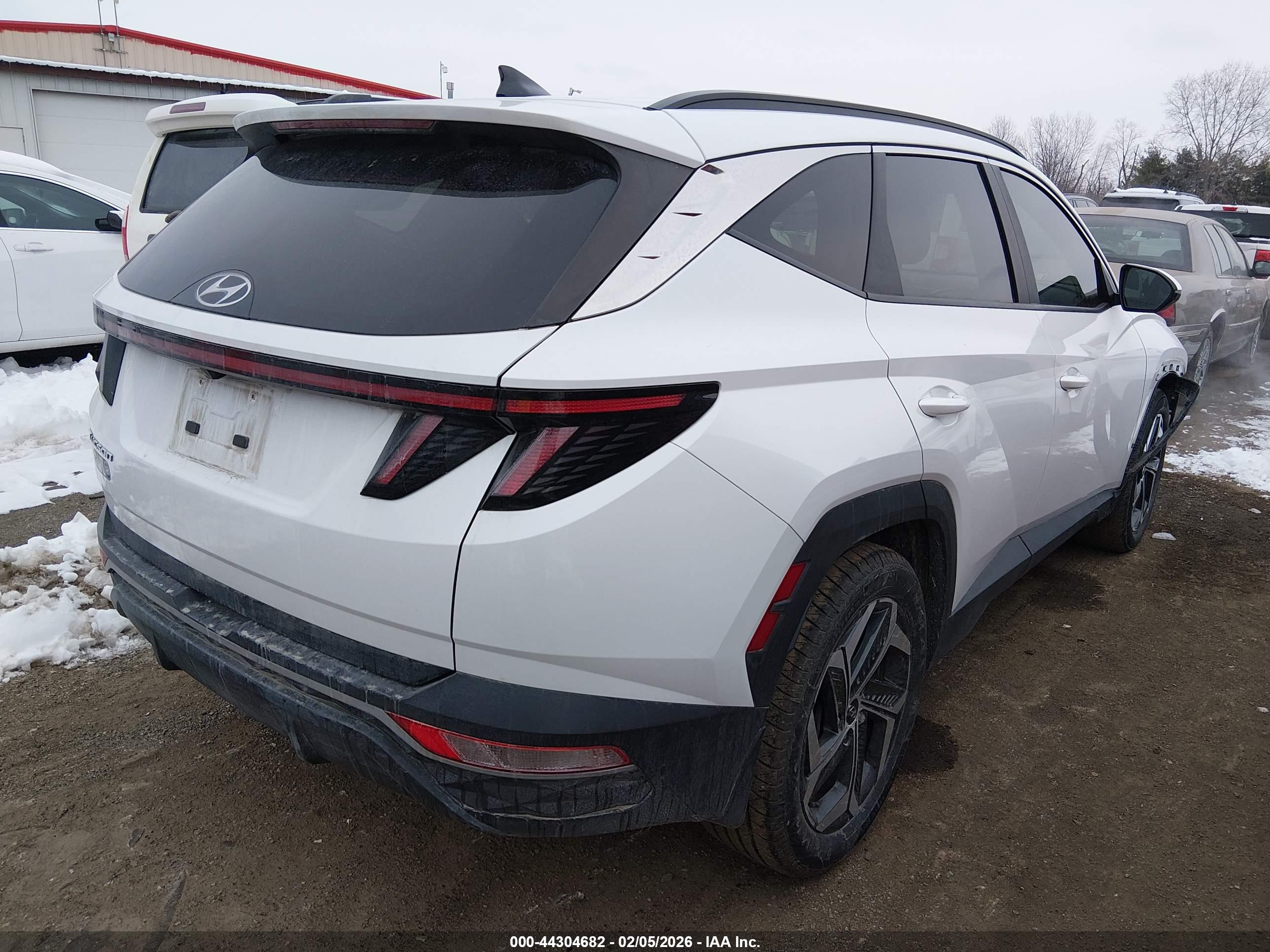 HYUNDAI TUCSON image 4