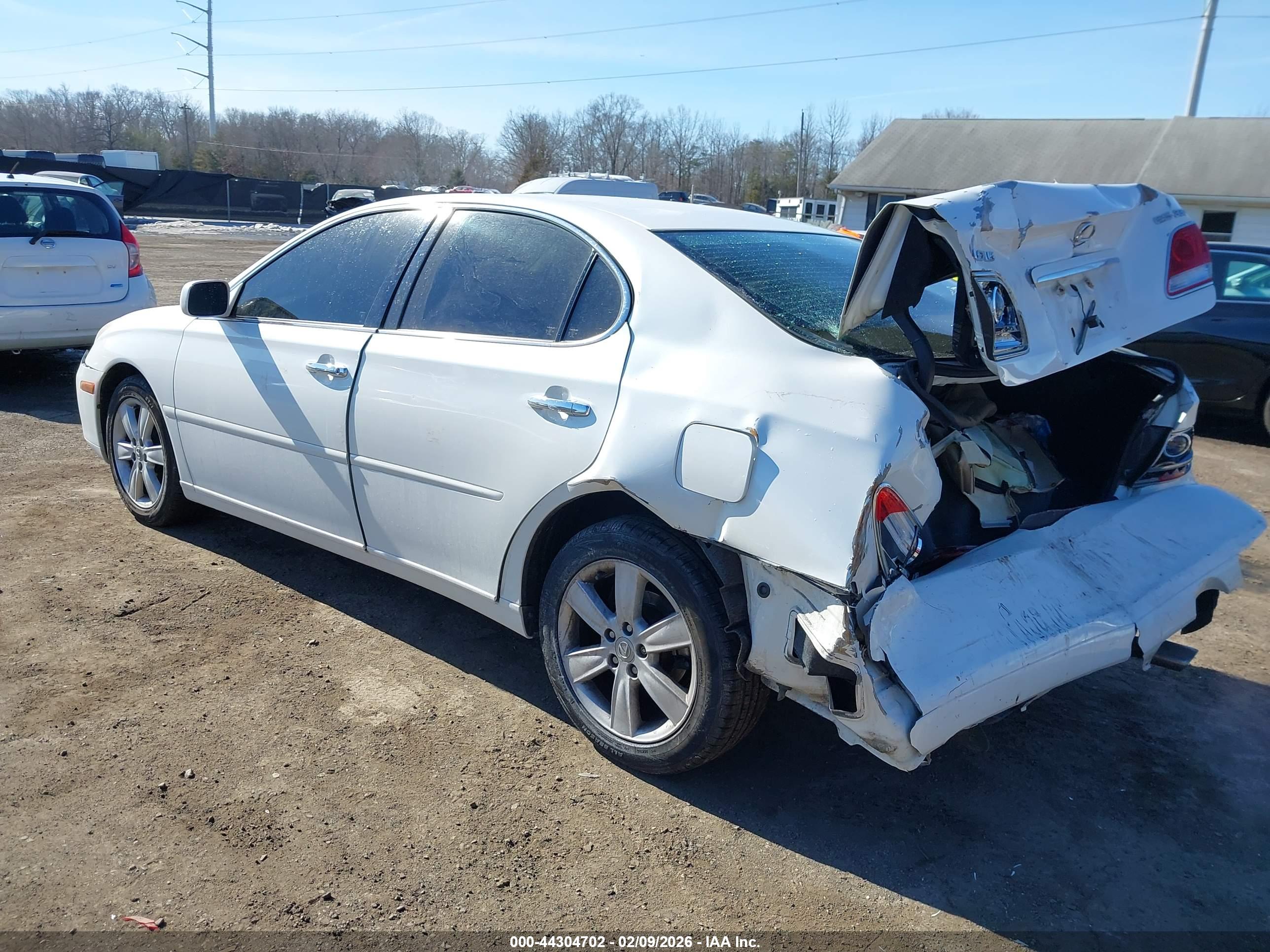 LEXUS ES image 3