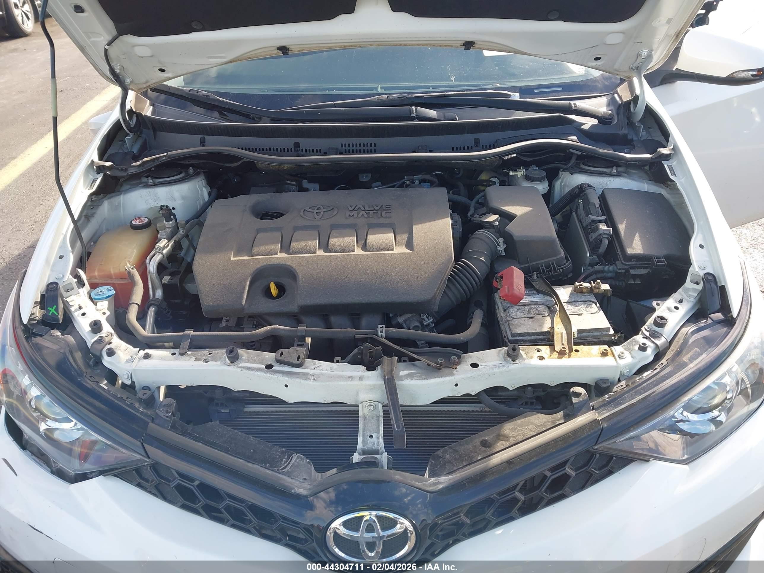 TOYOTA COROLLA image 10