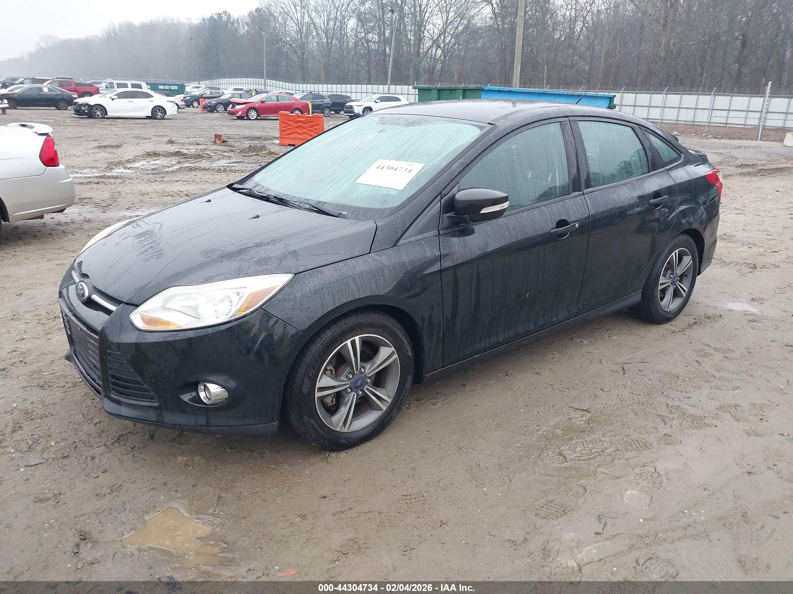 FORD FOCUS image 2