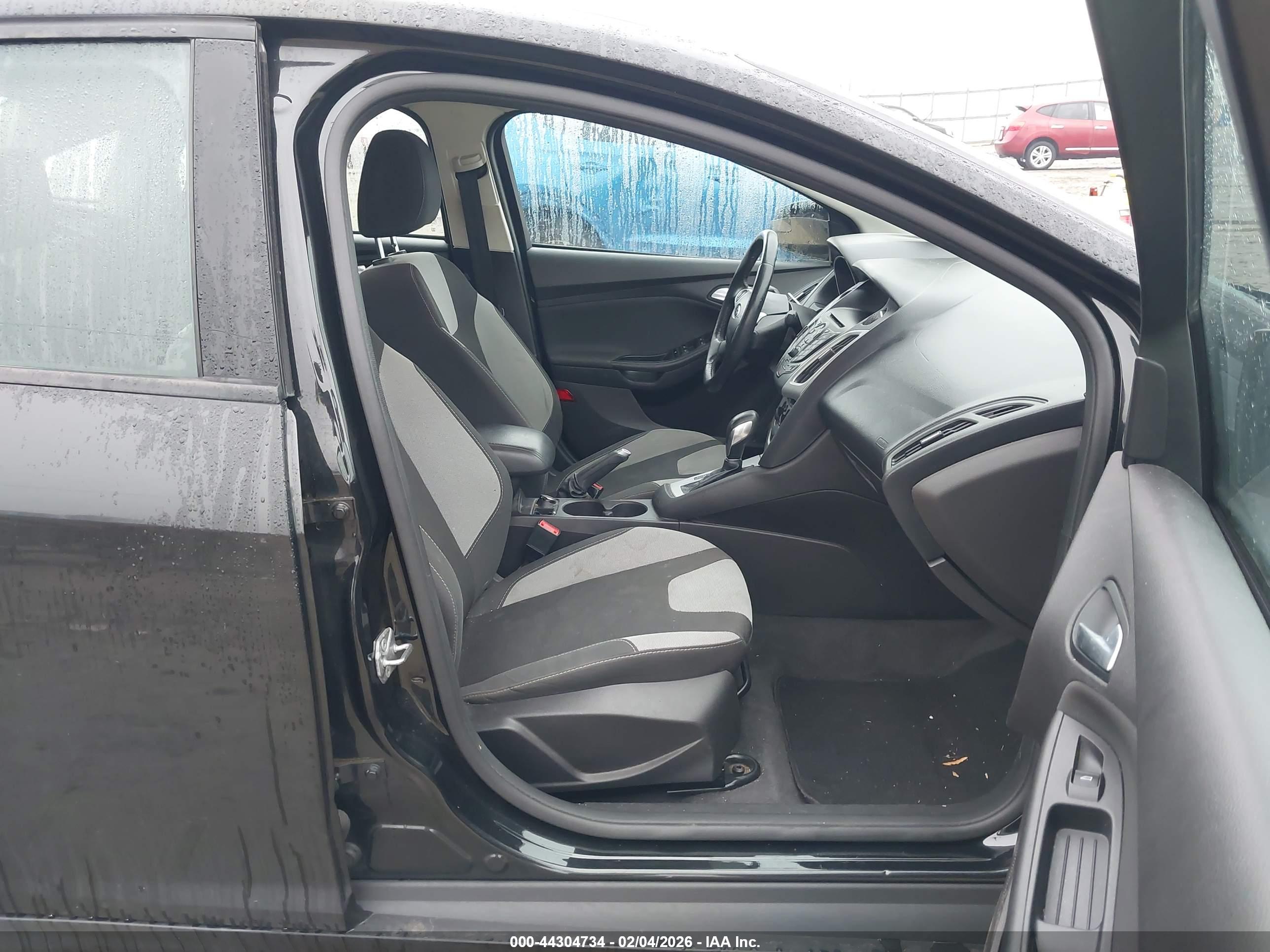FORD FOCUS image 5