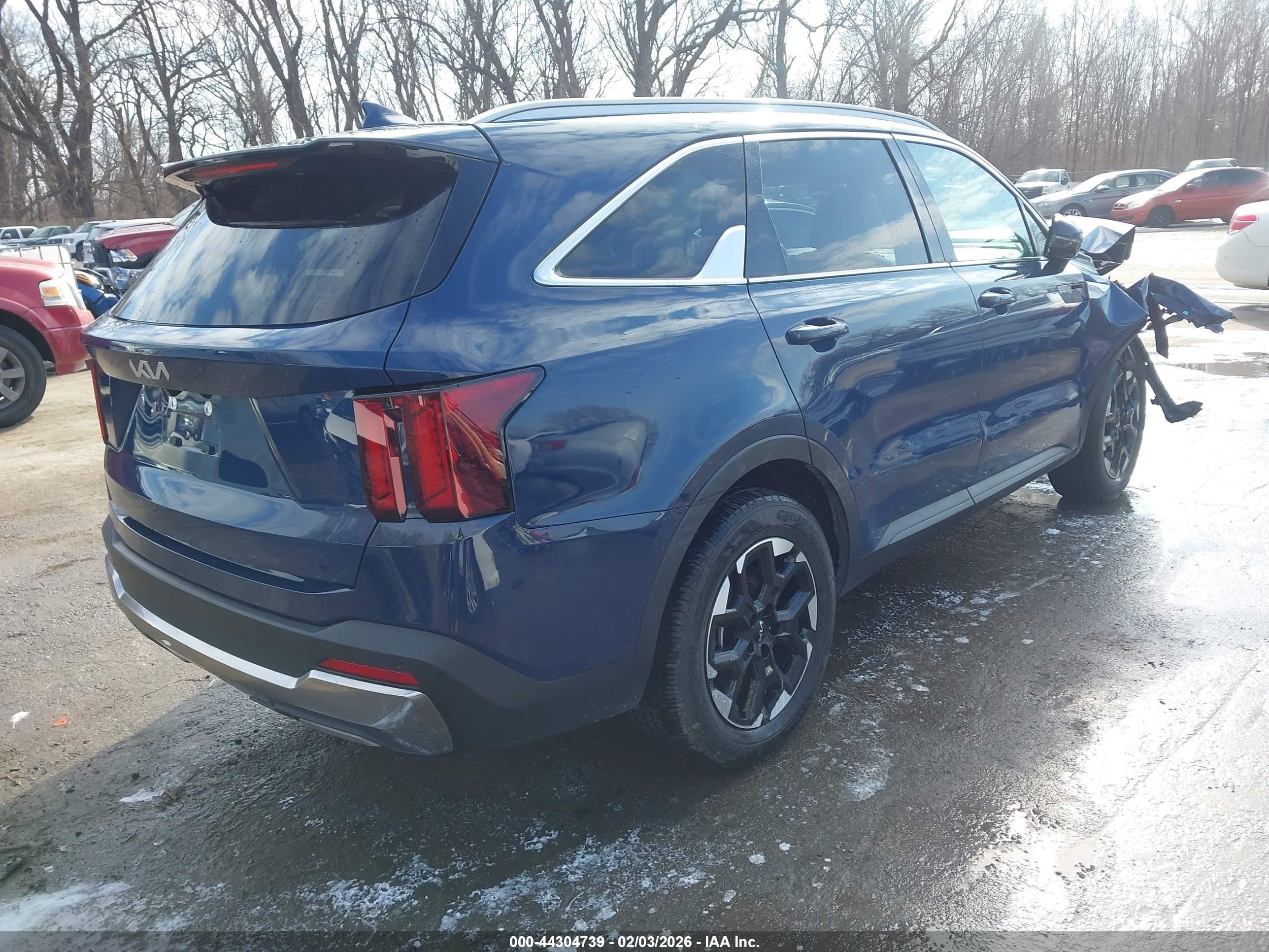 KIA SORENTO image 4