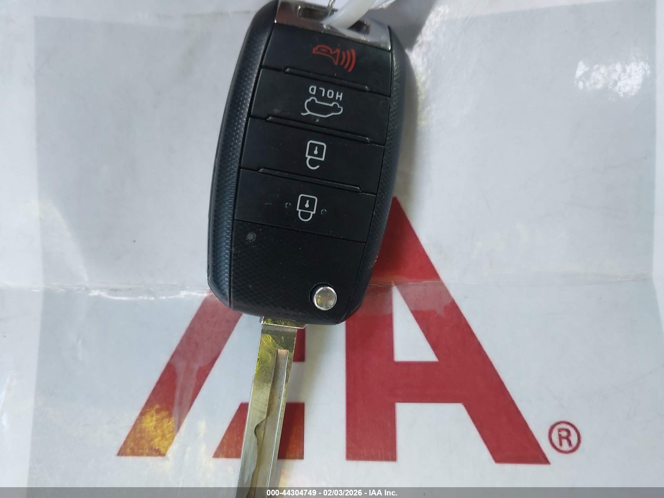 KIA SORENTO image 11
