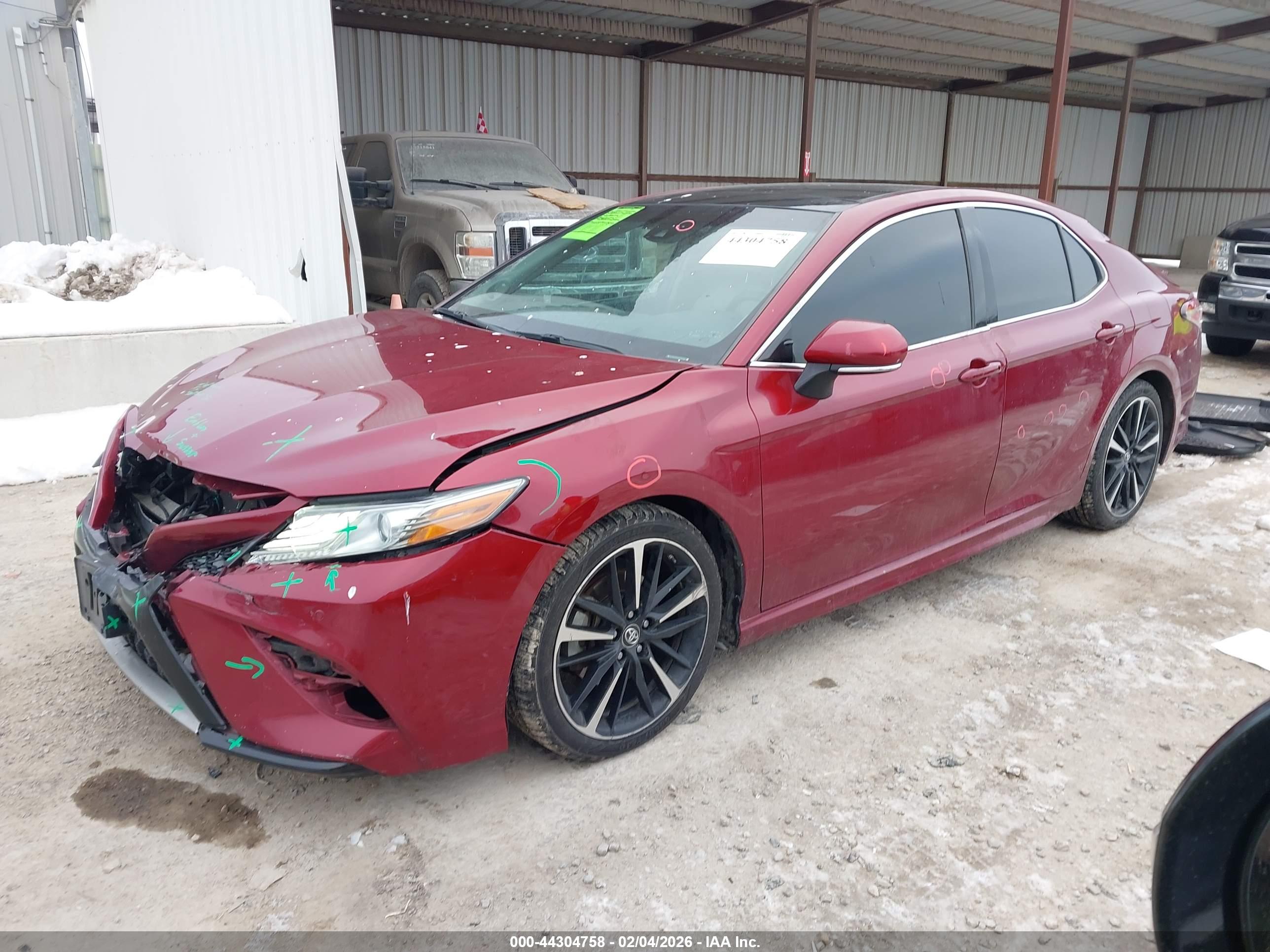 TOYOTA CAMRY image 2
