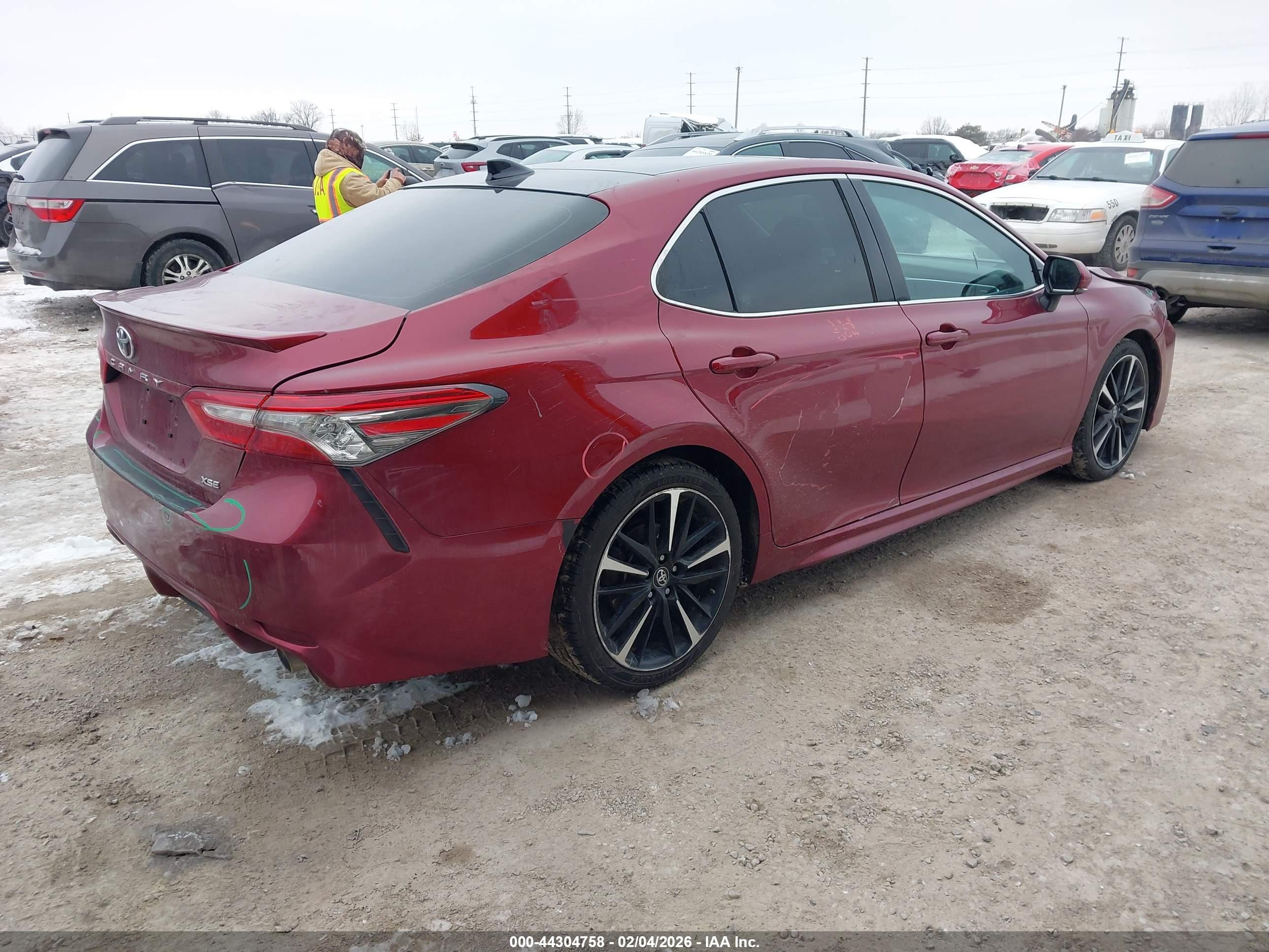 TOYOTA CAMRY image 4