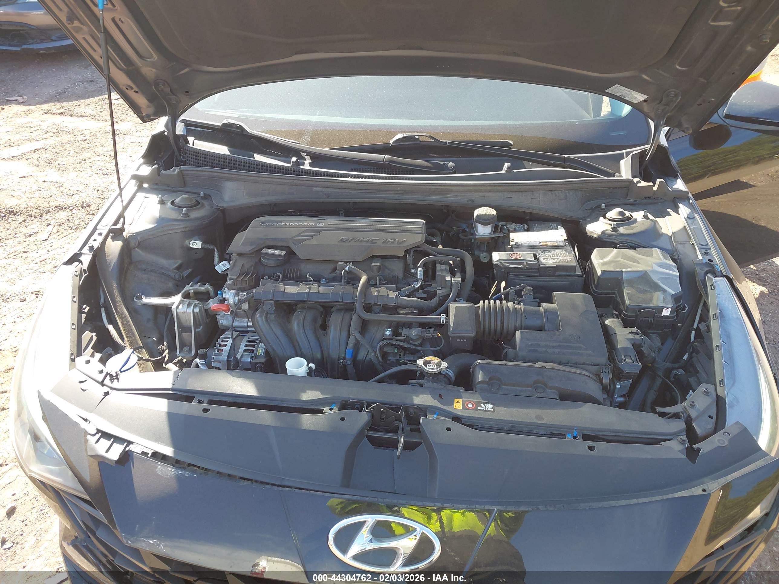 HYUNDAI ELANTRA image 10