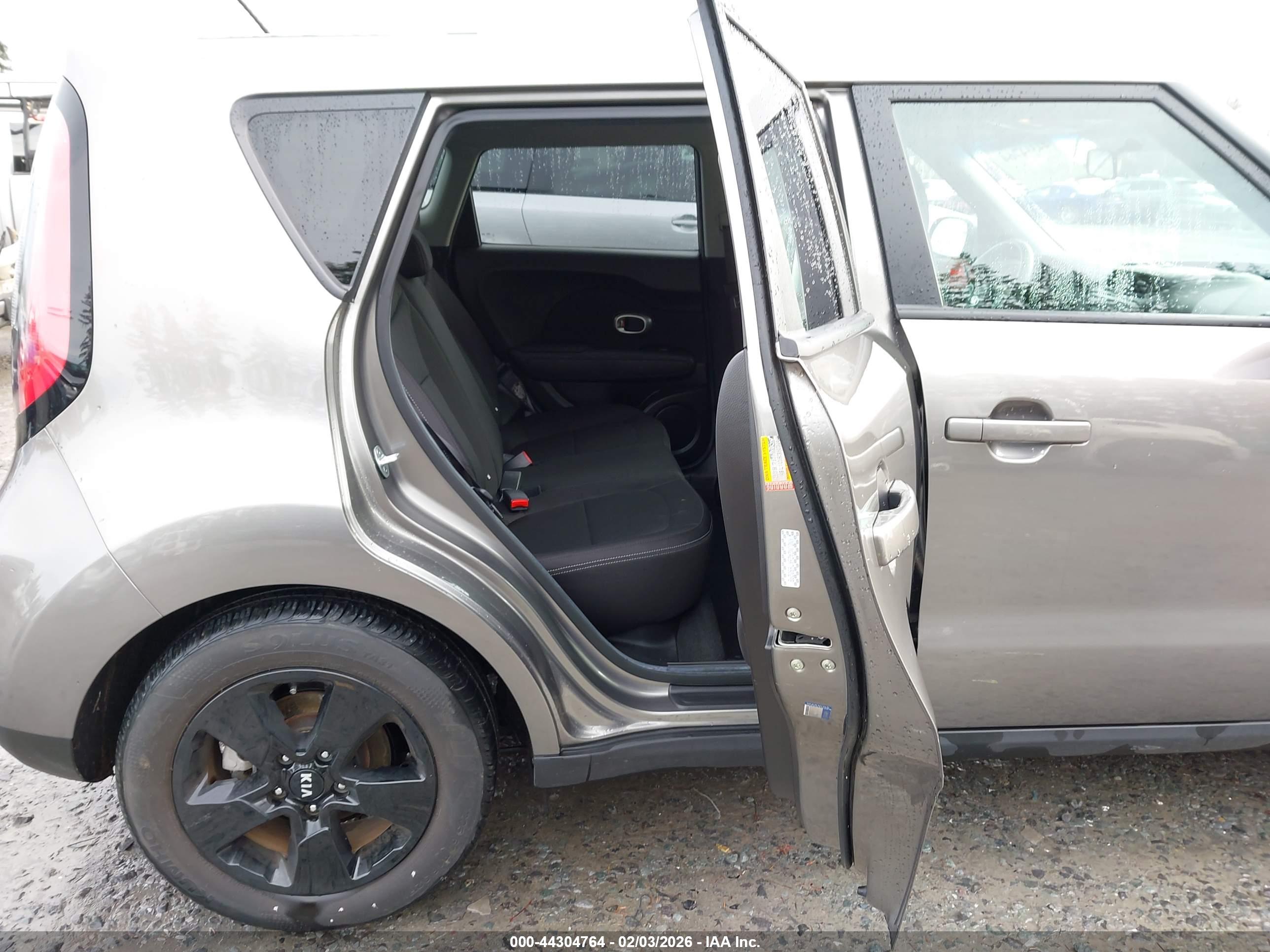 KIA SOUL image 8