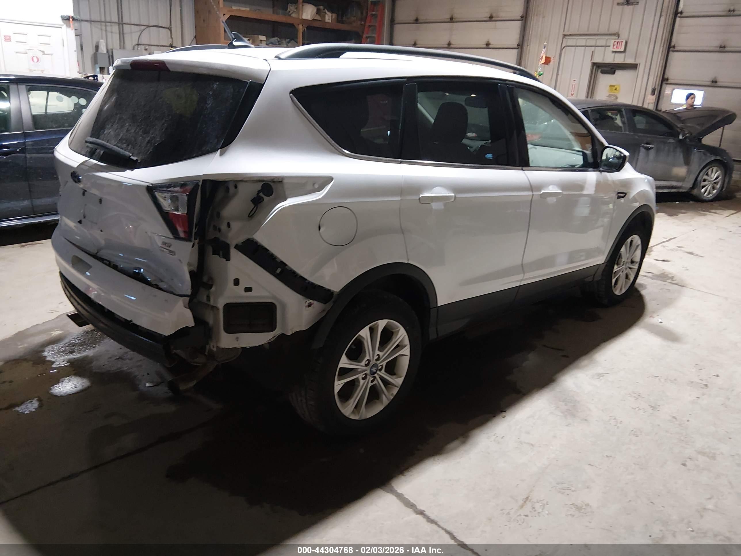 FORD ESCAPE image 4