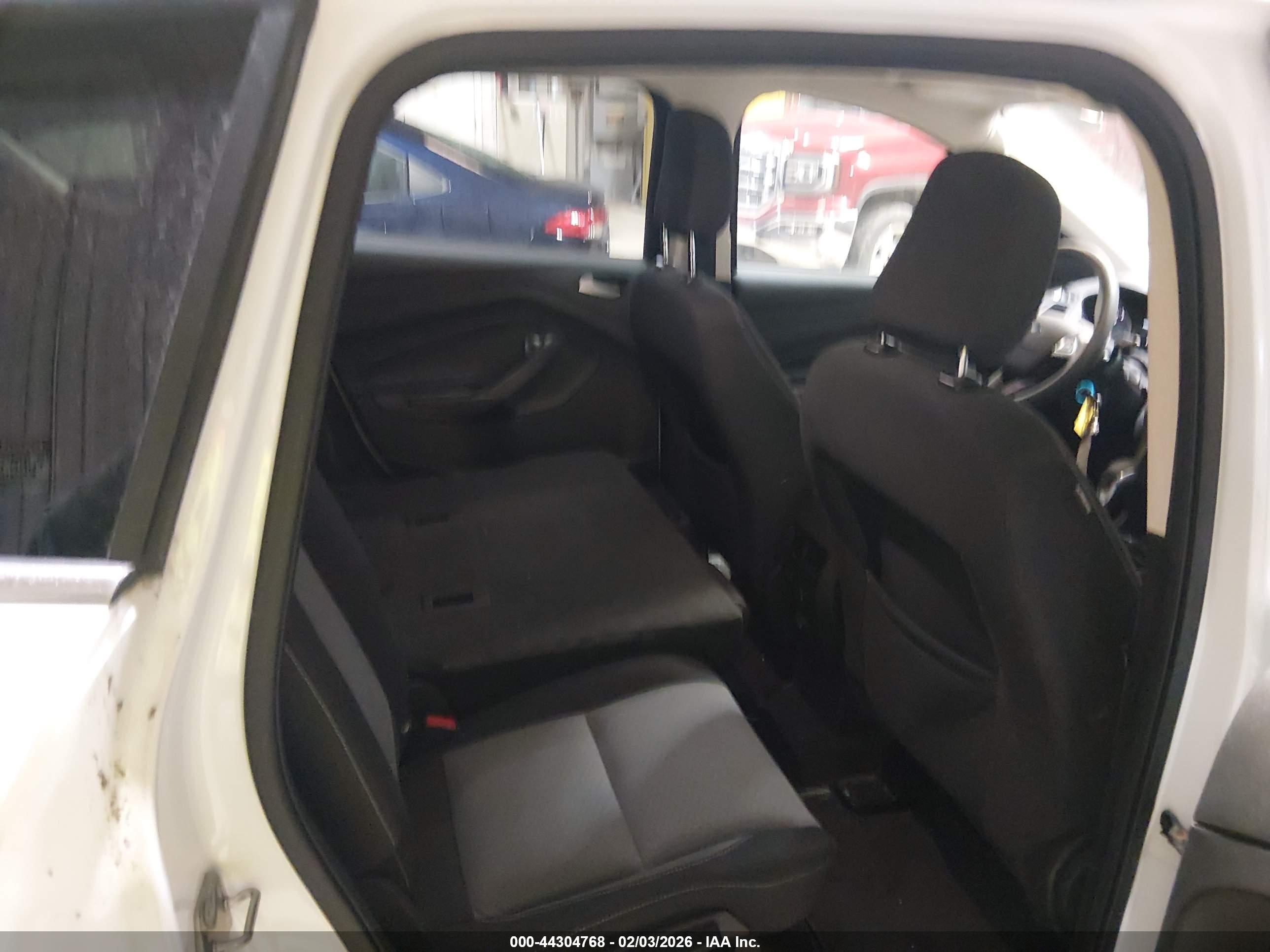 FORD ESCAPE image 8