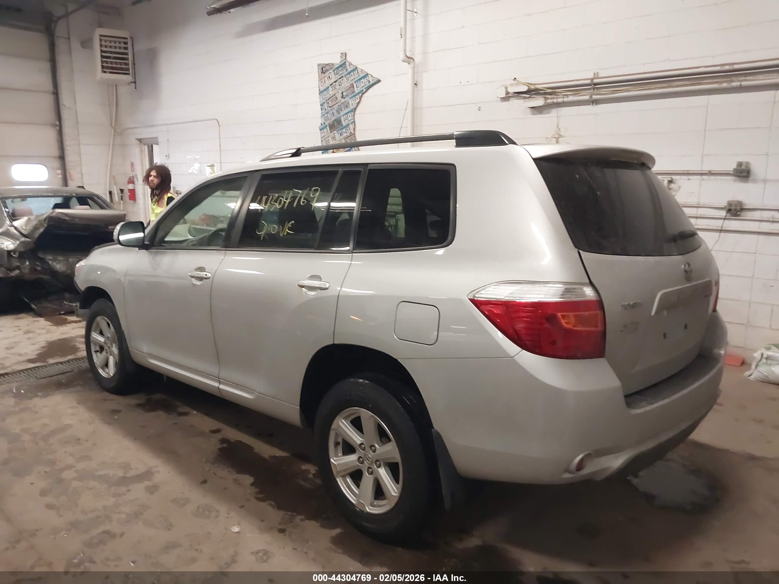 TOYOTA HIGHLANDER image 3