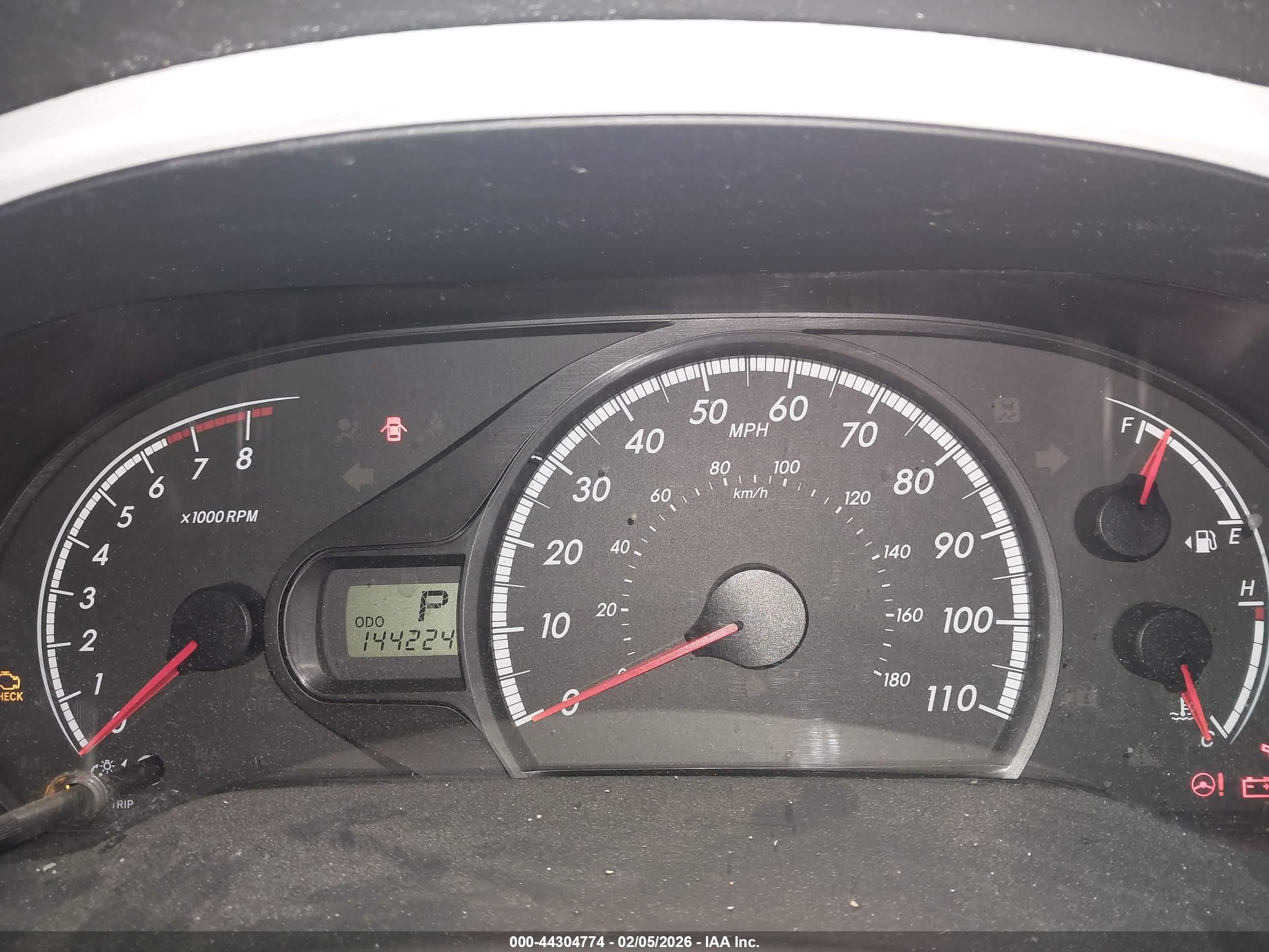 TOYOTA SIENNA image 7