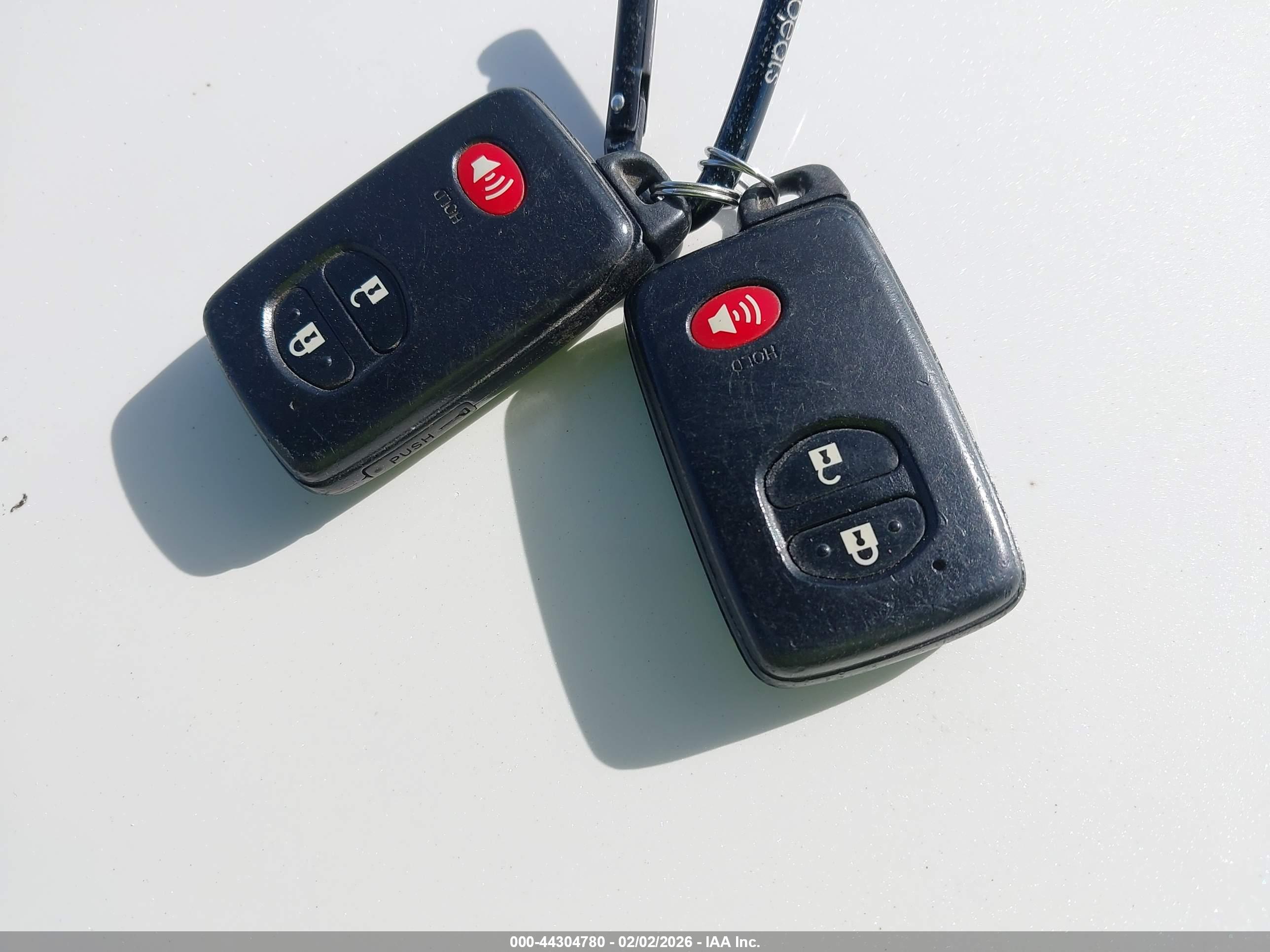 TOYOTA PRIUS image 11