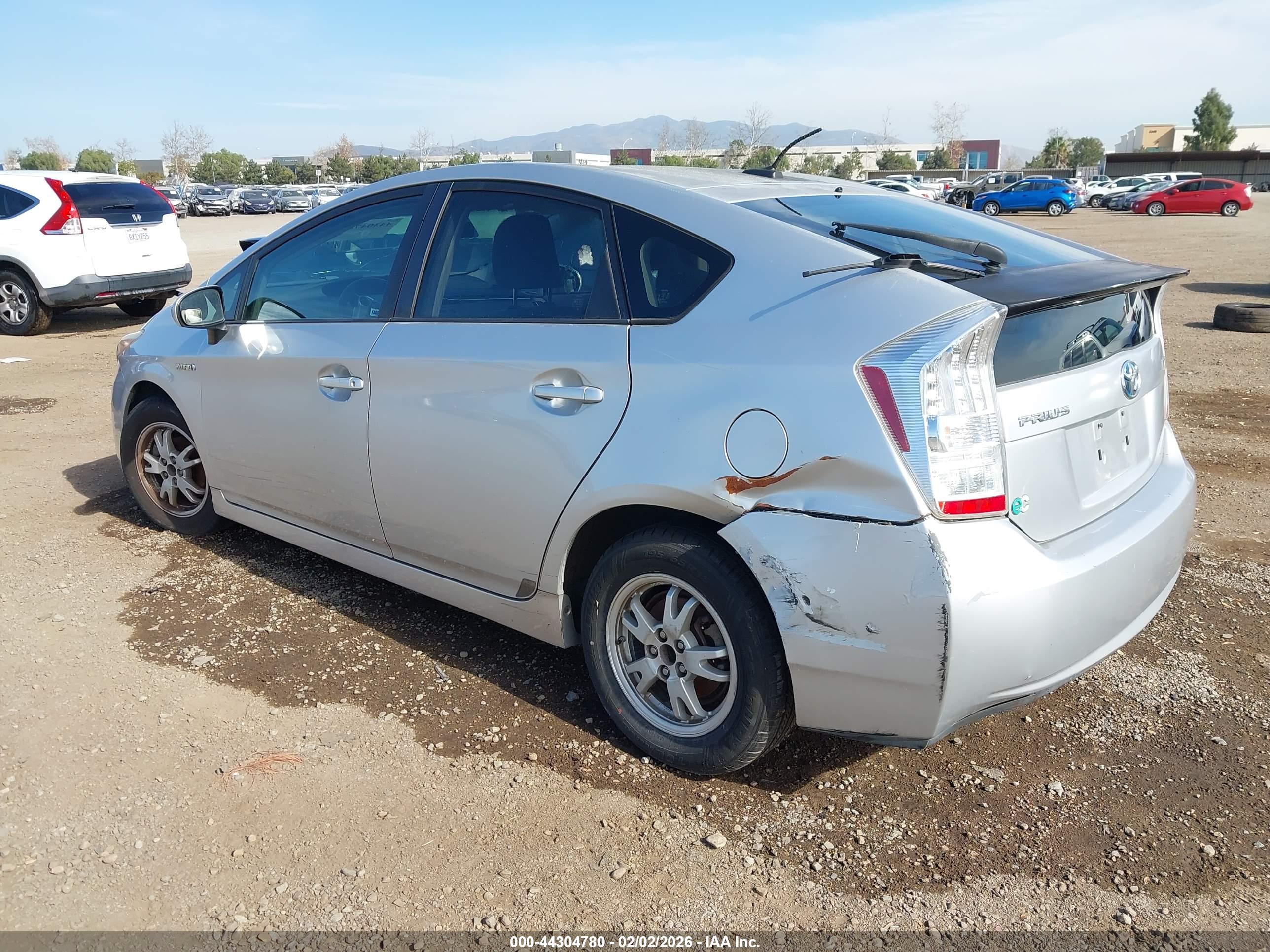 TOYOTA PRIUS image 3