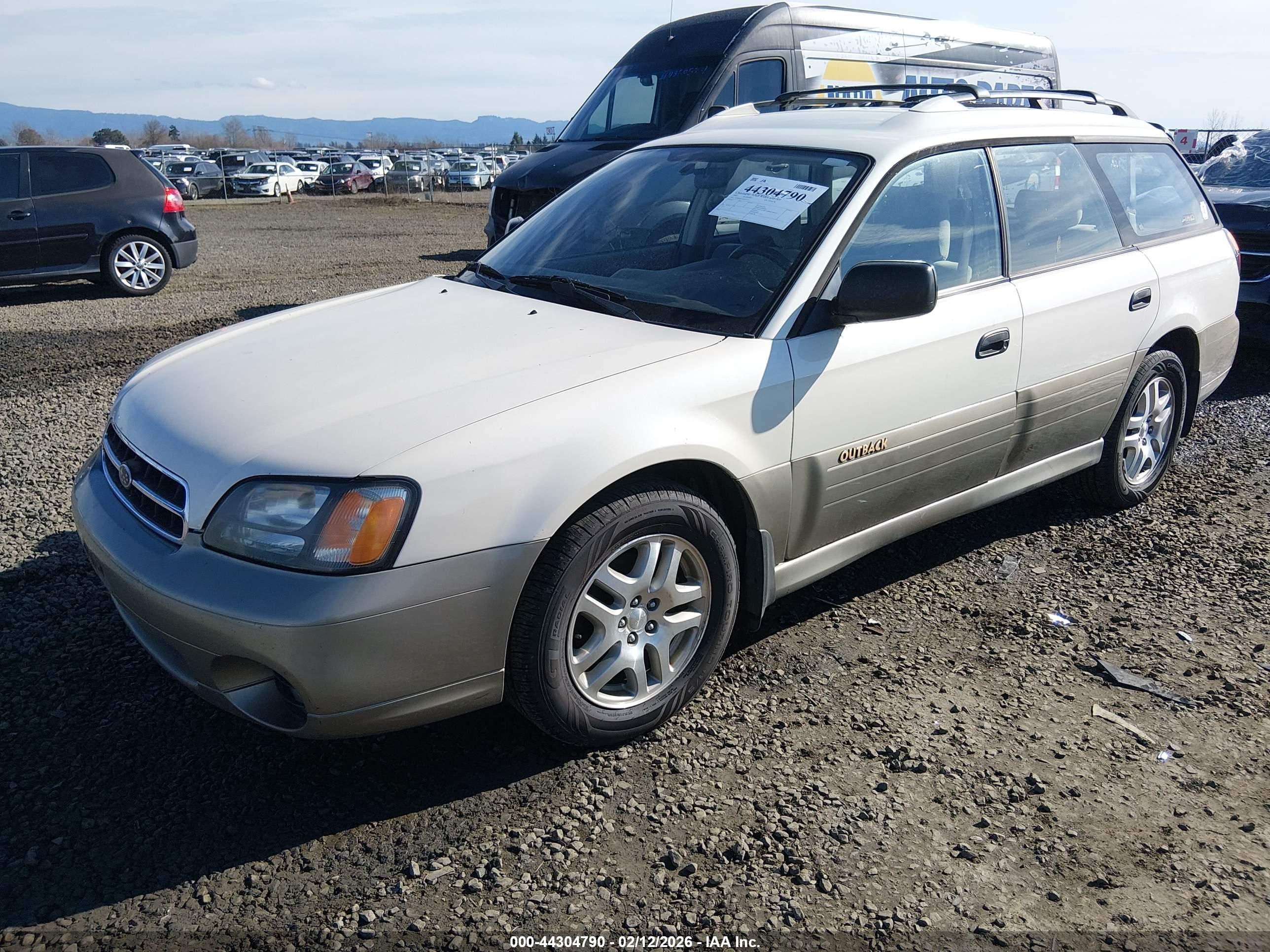 SUBARU OUTBACK image 2