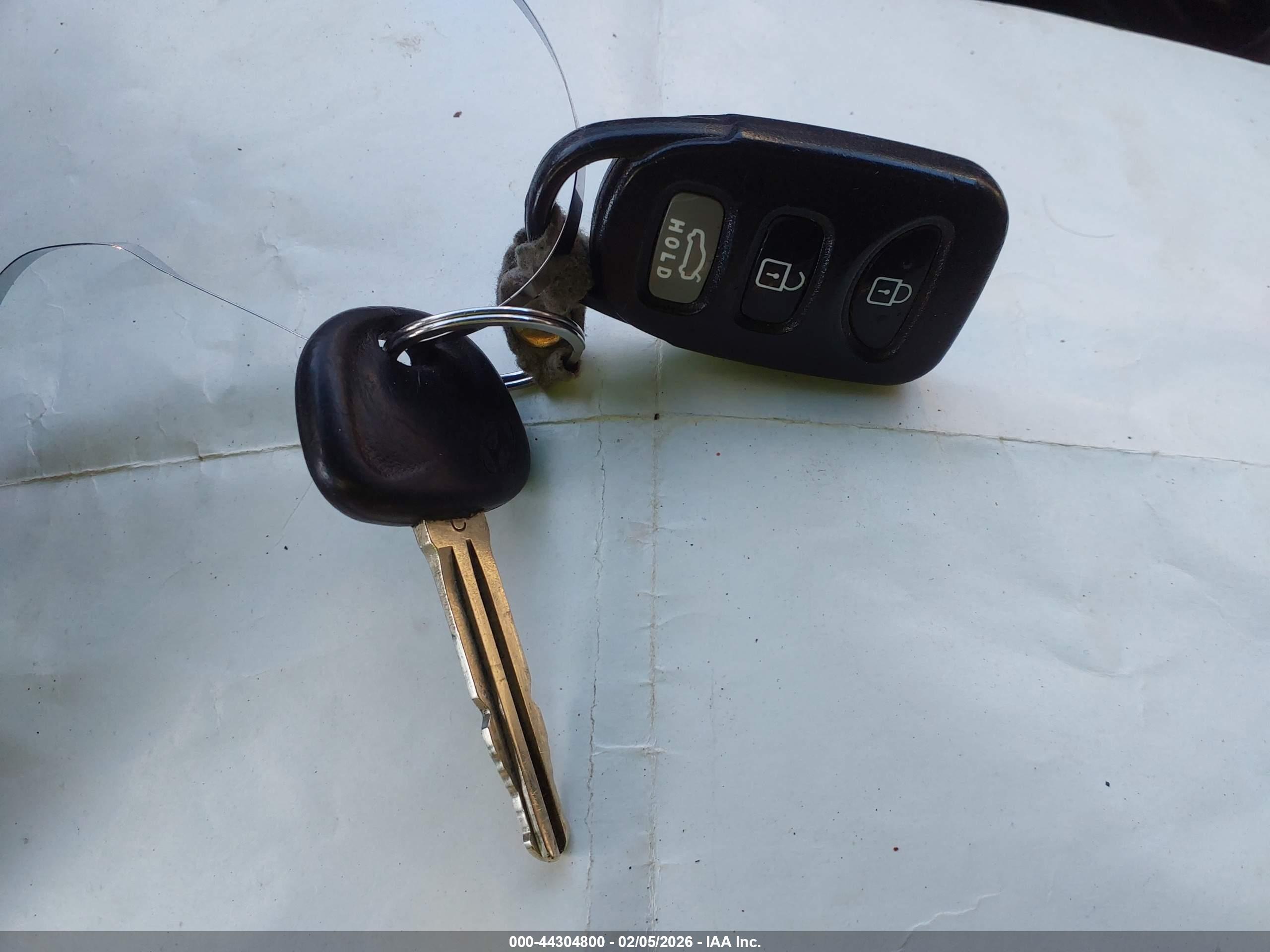HYUNDAI ELANTRA image 11