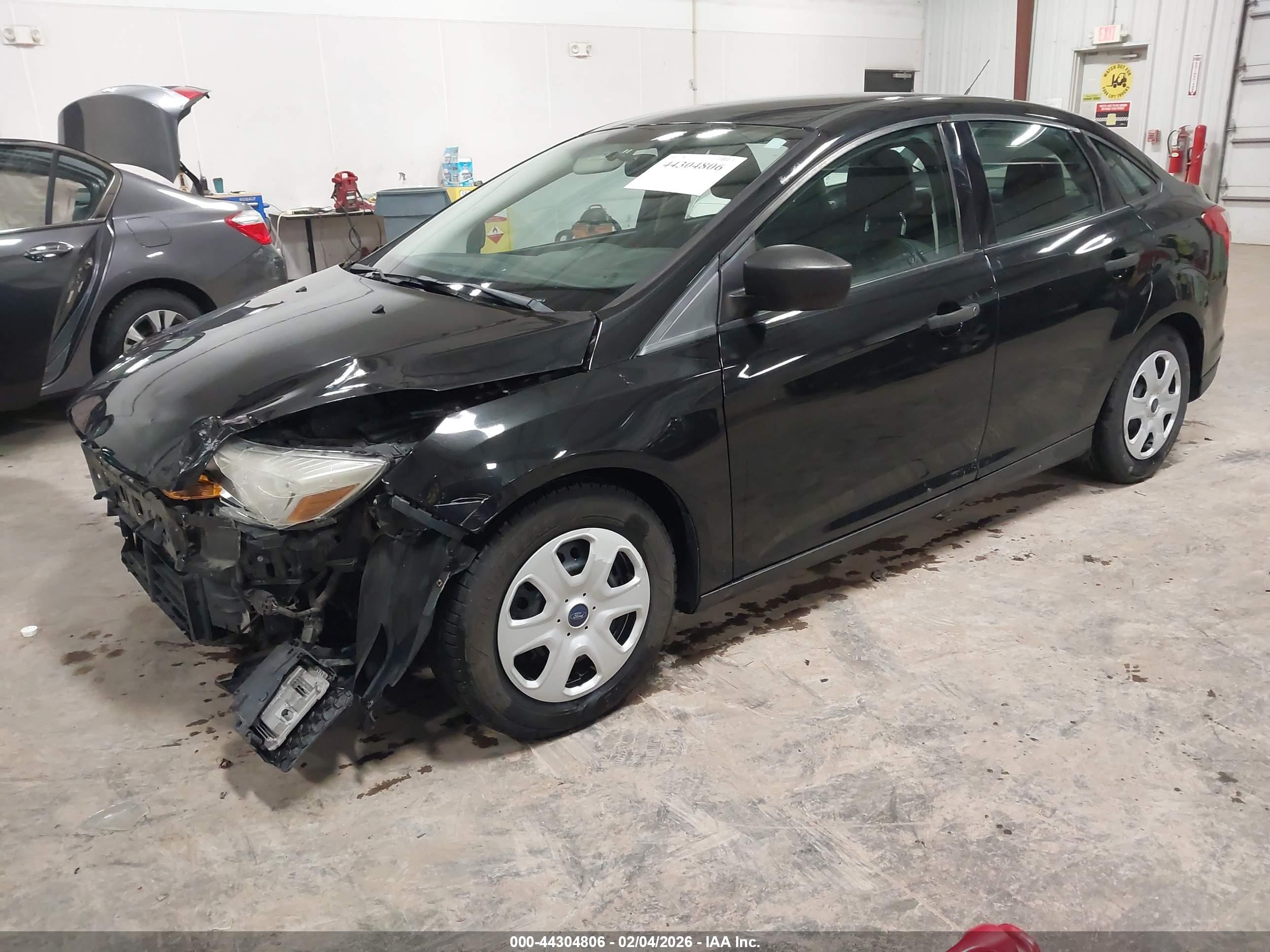 FORD FOCUS image 2