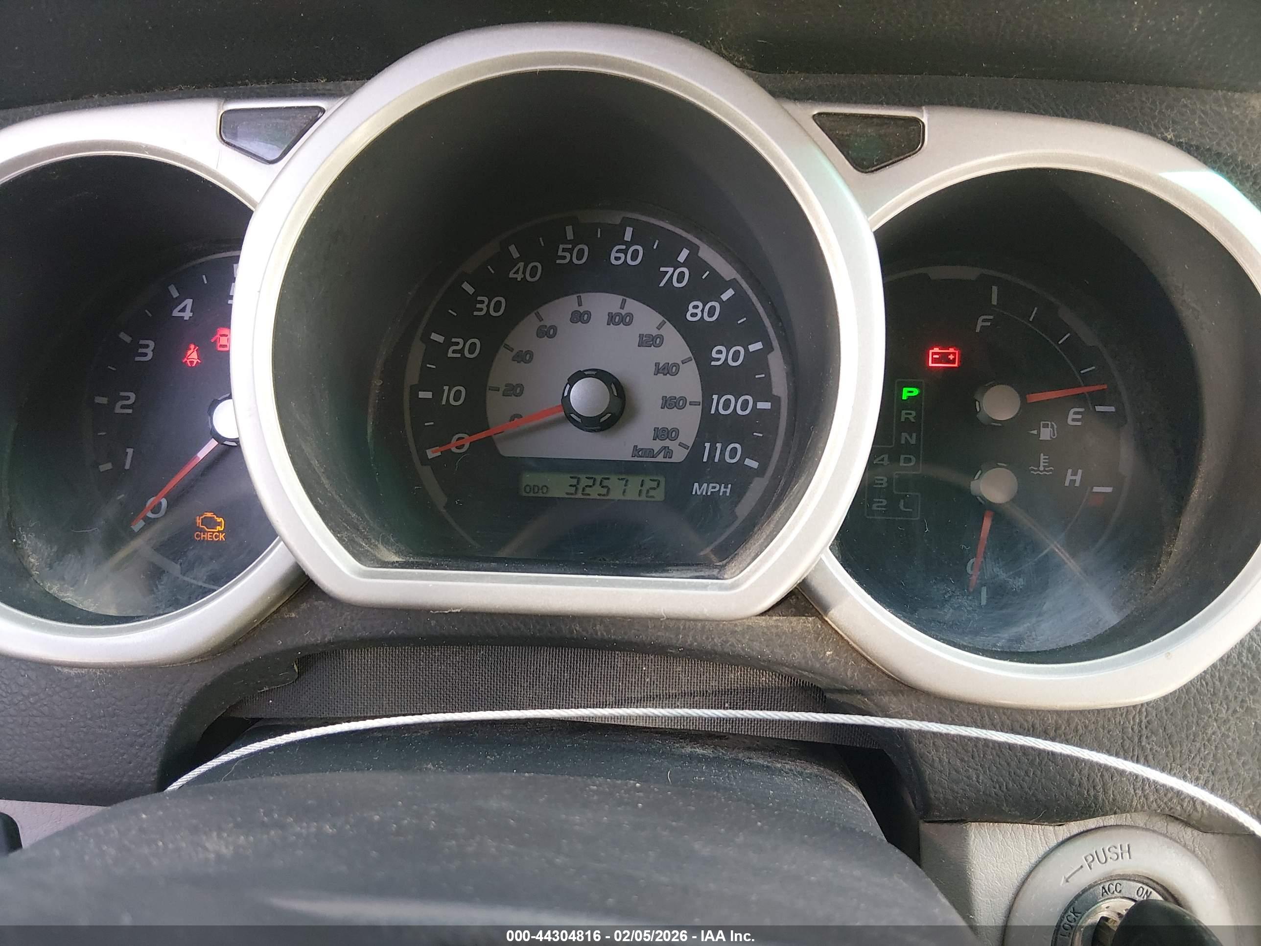 TOYOTA 4RUNNER image 7