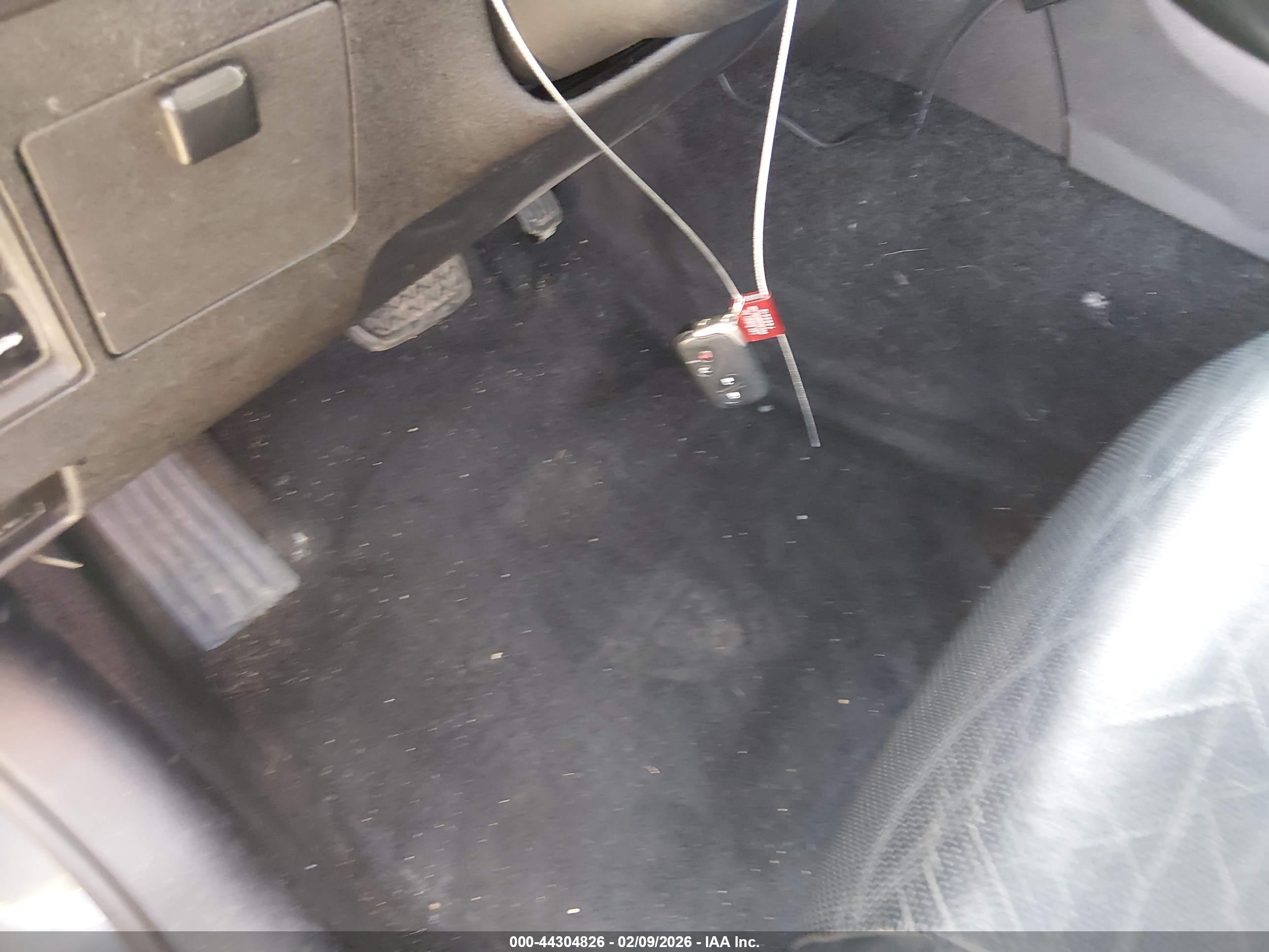 LEXUS ES image 11