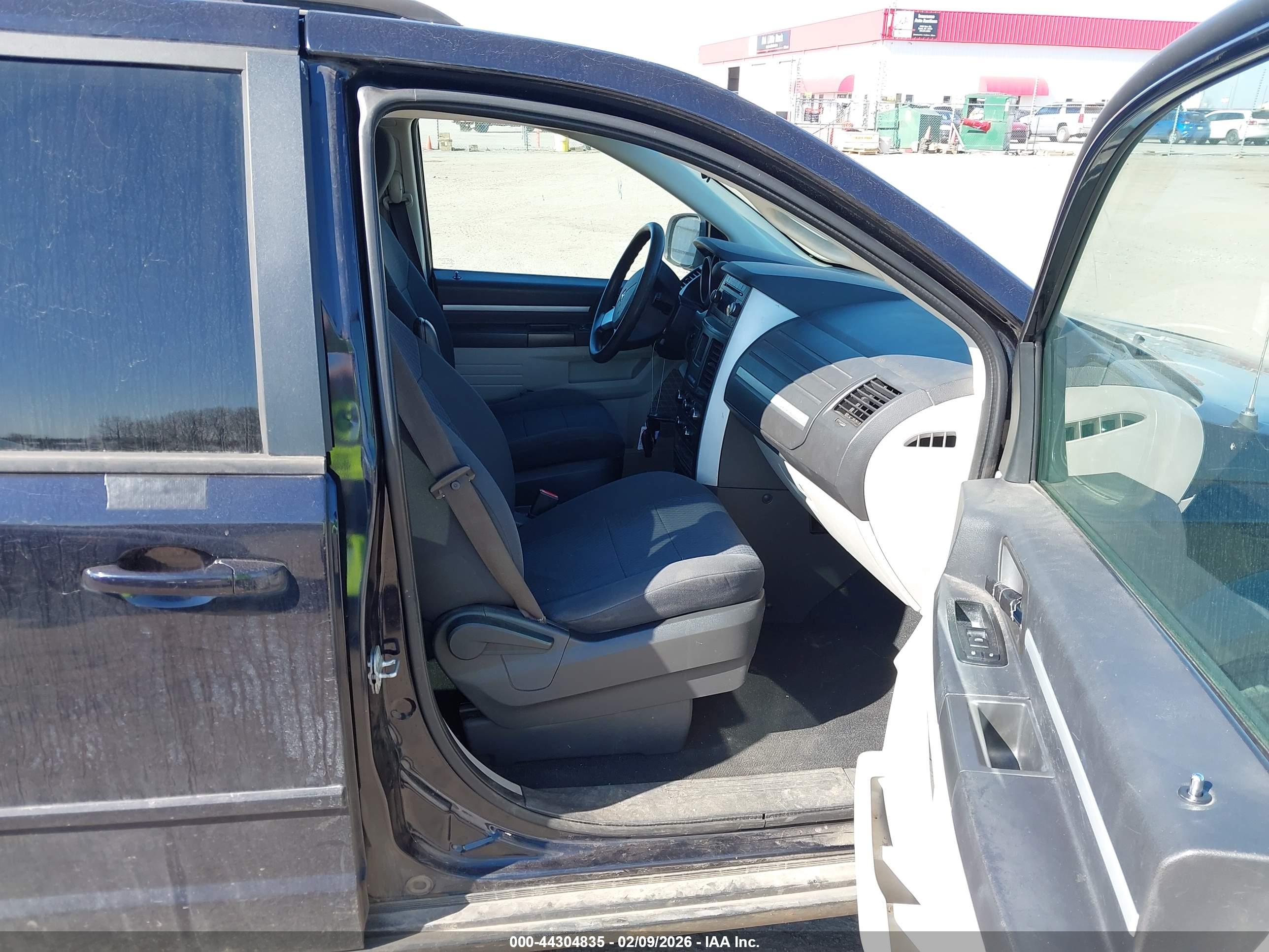 DODGE GRAND image 5