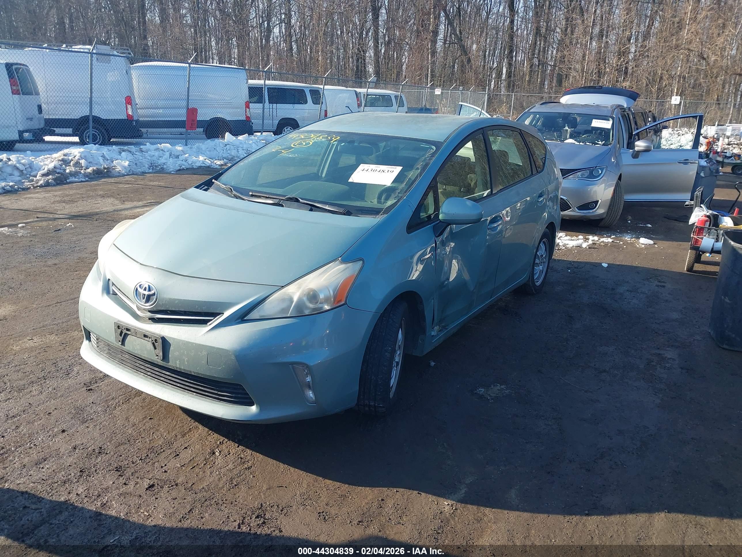 TOYOTA PRIUS image 2