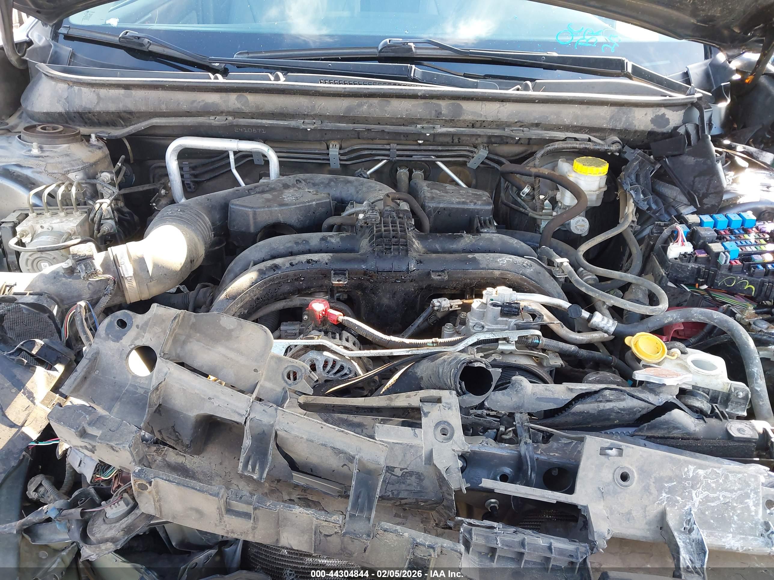 SUBARU OUTBACK image 10