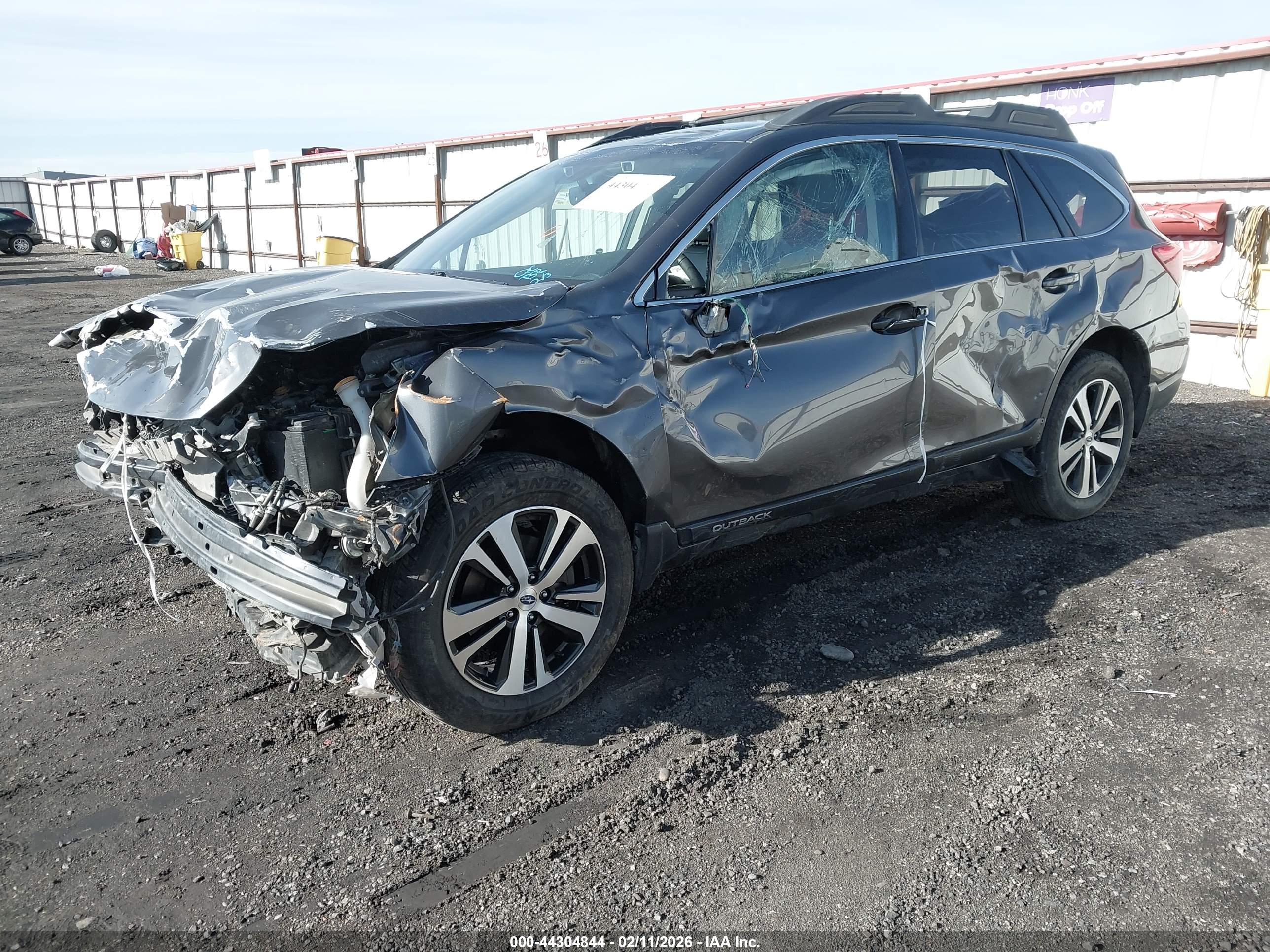 SUBARU OUTBACK image 2
