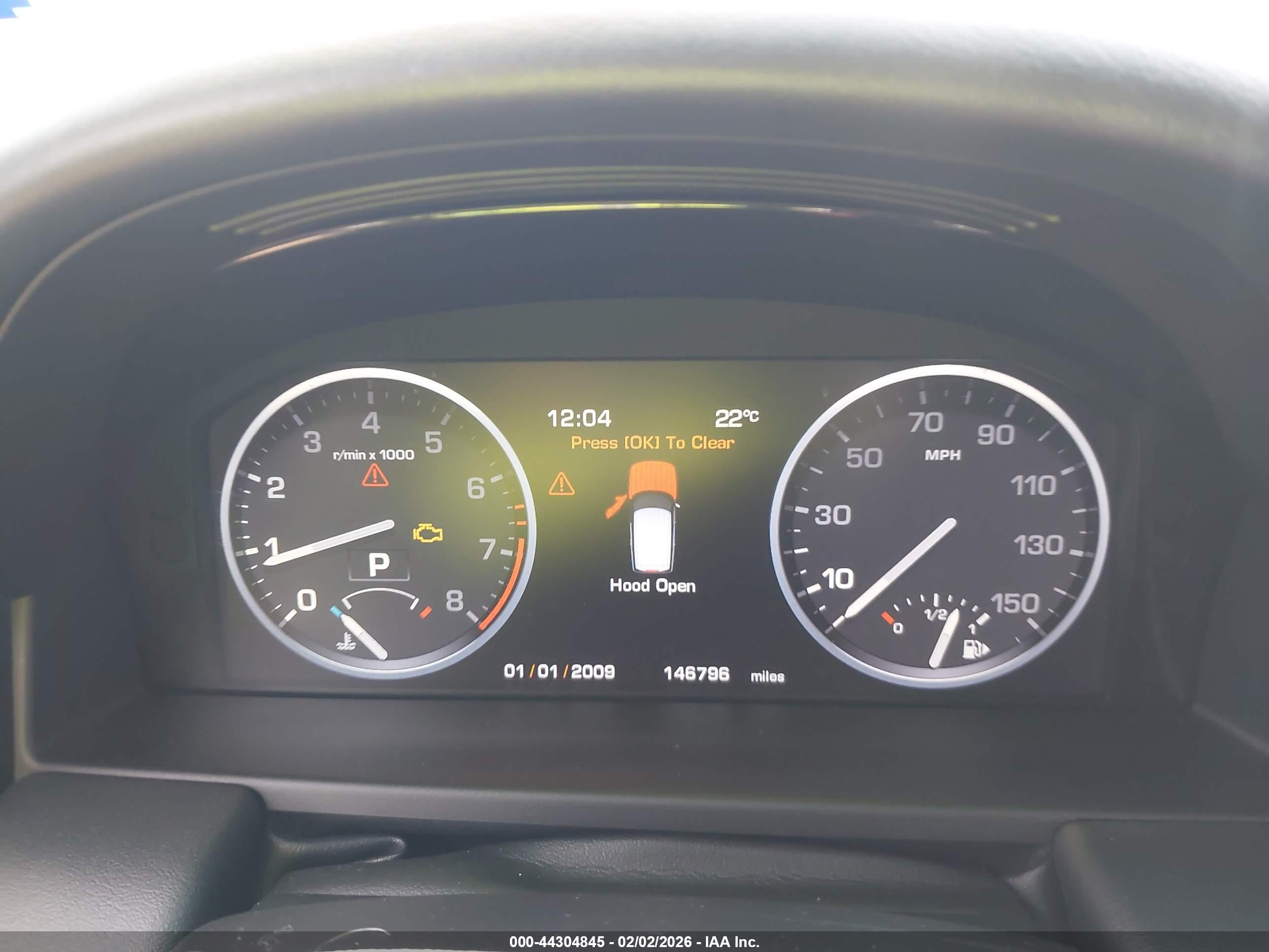 LAND ROVER image 7