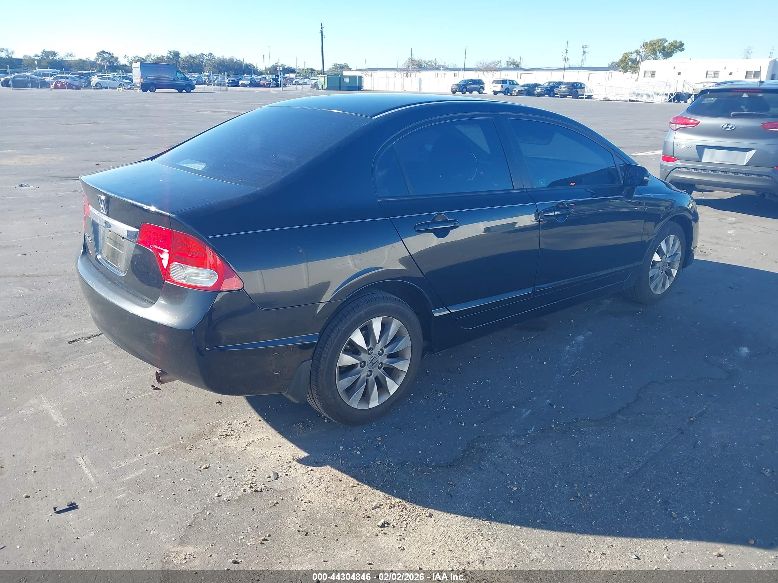 HONDA CIVIC image 4
