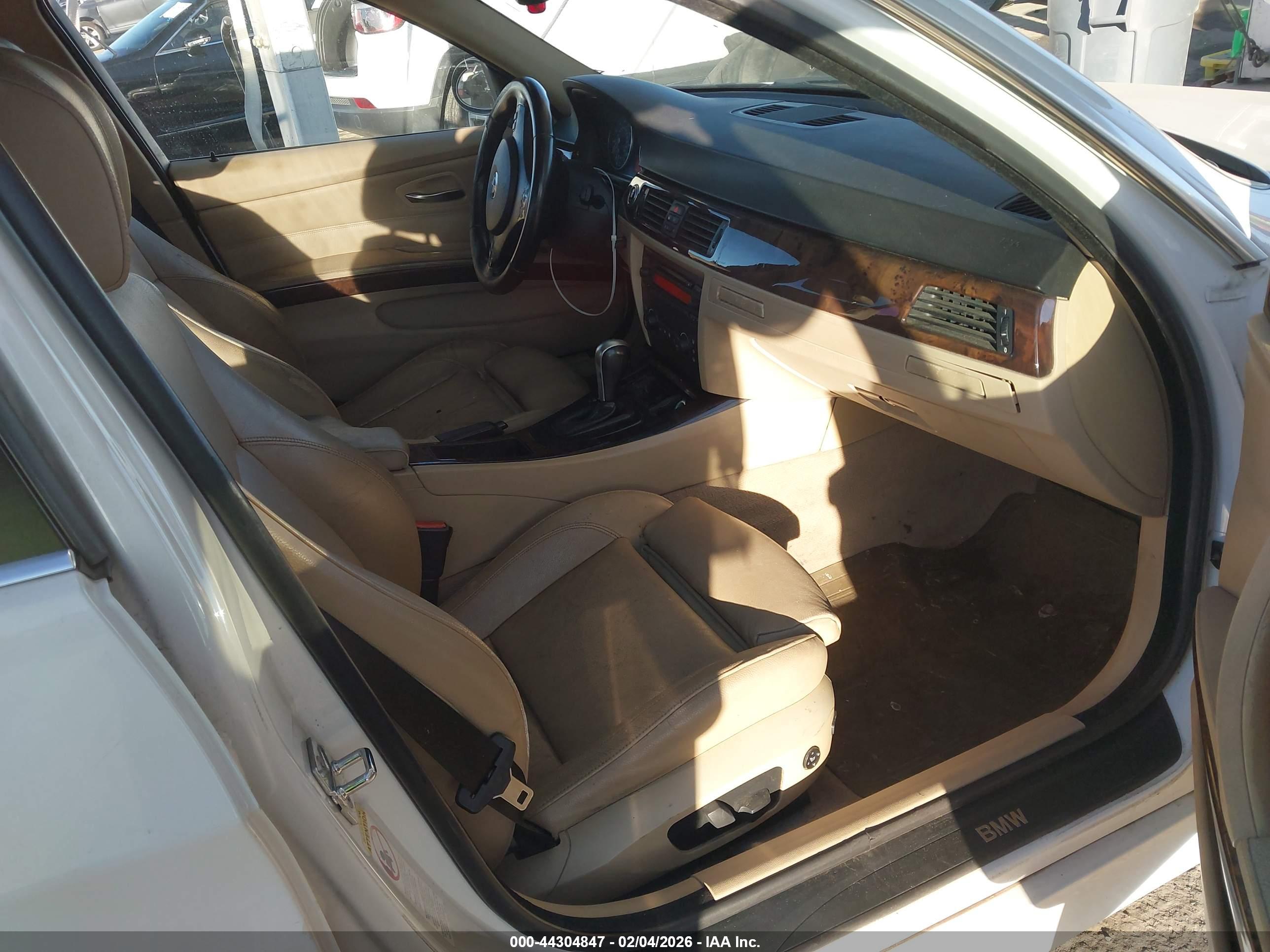 BMW 330I image 5
