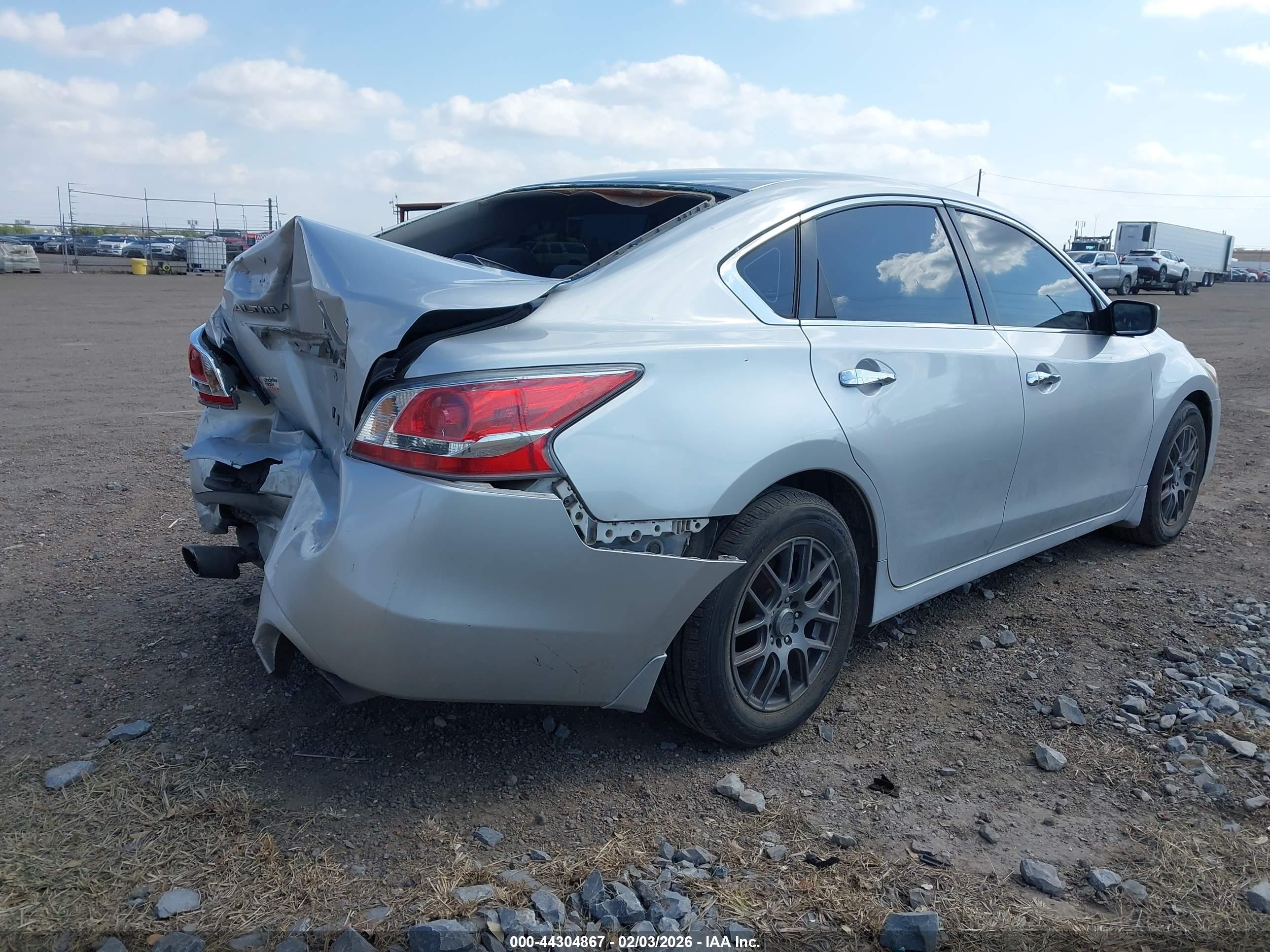 NISSAN ALTIMA image 4