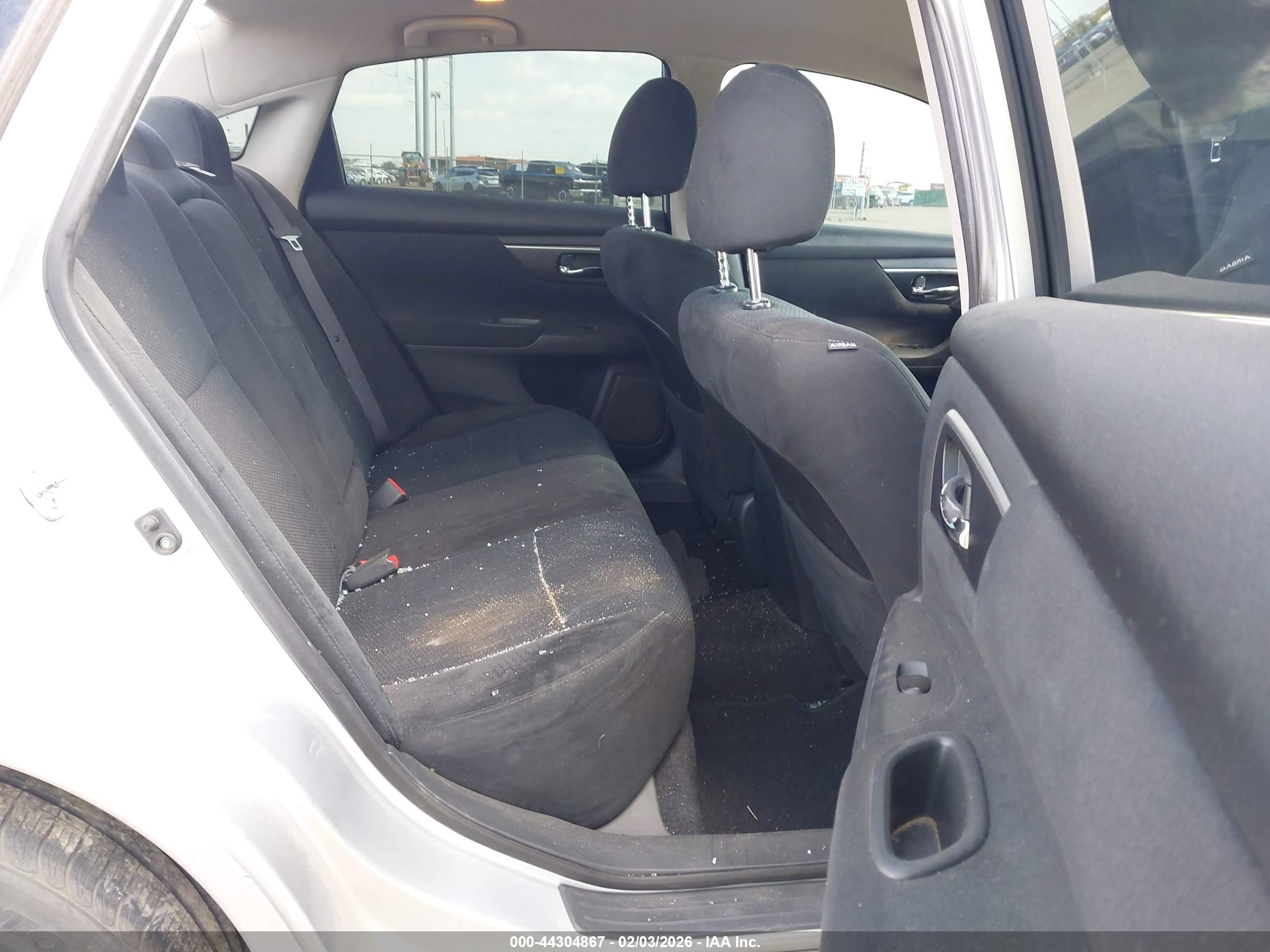 NISSAN ALTIMA image 8