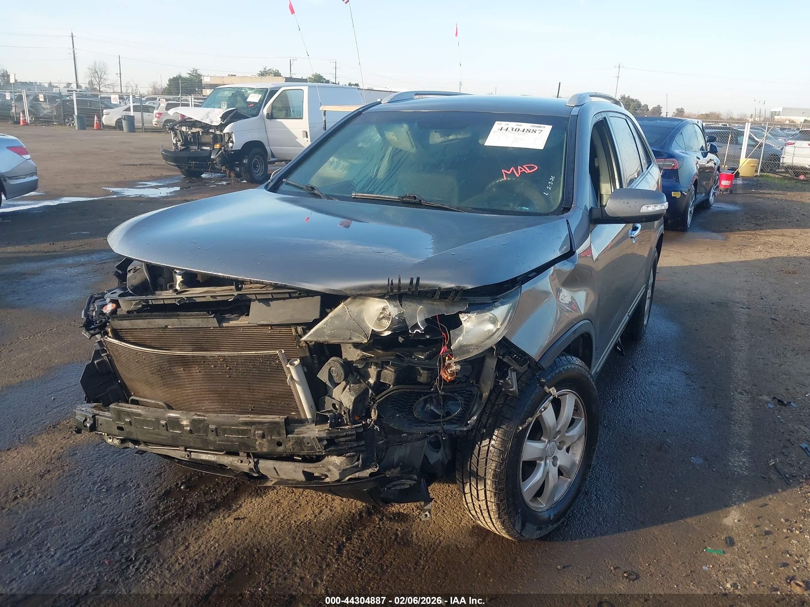 KIA SORENTO image 2
